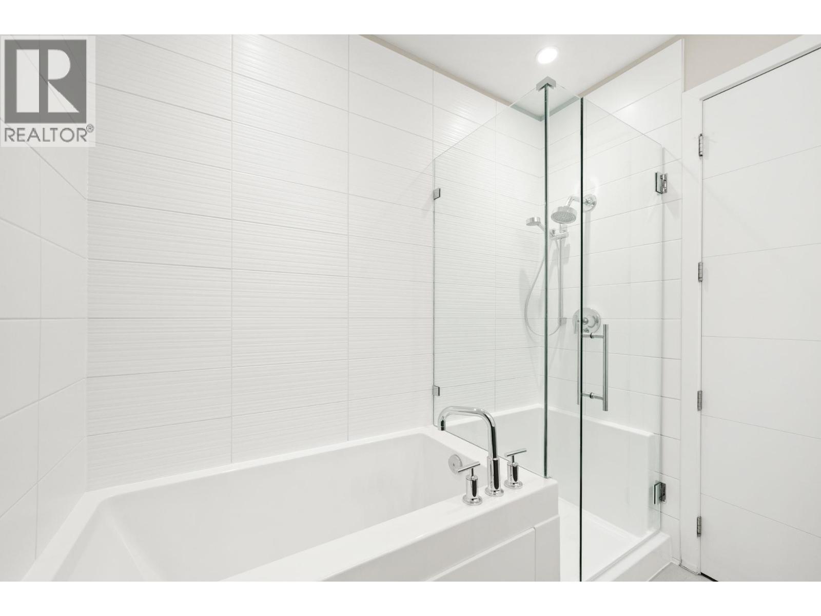 211 260 Salter Street, New Westminster, British Columbia  V3M 0J4 - Photo 15 - R3056005