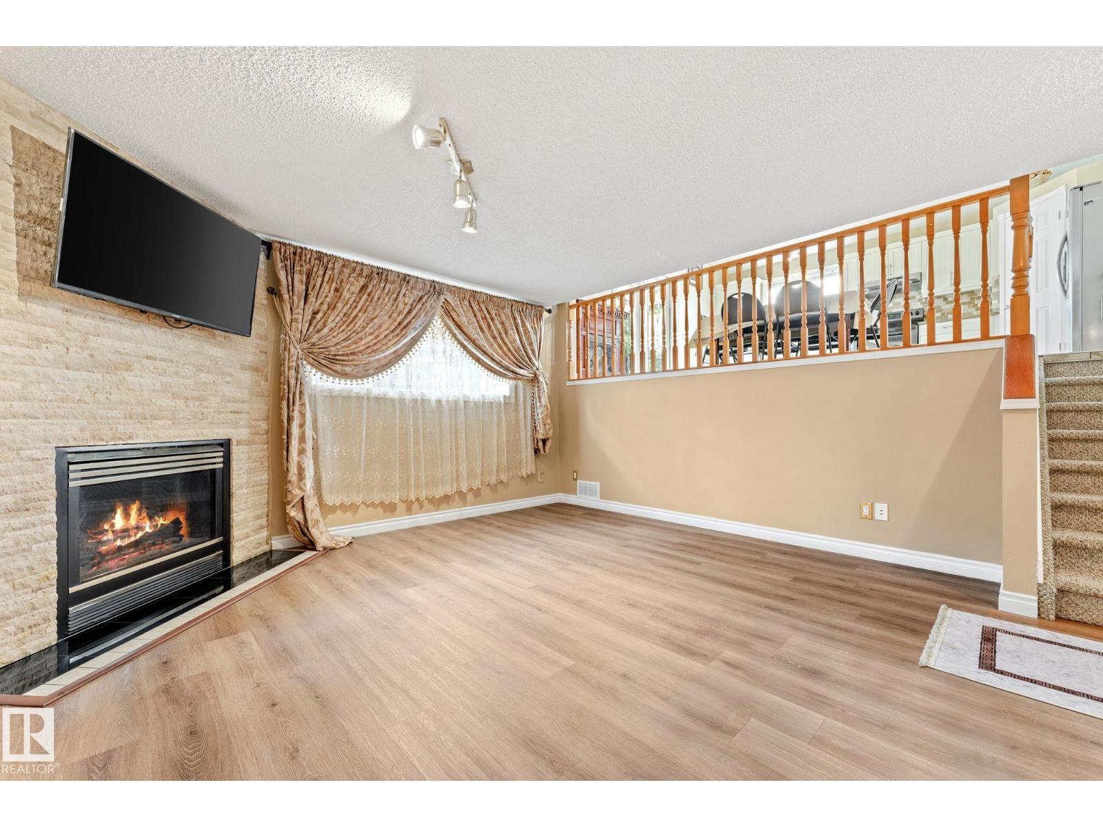 1071 Jones Cr Nw, Edmonton, Alberta  T6L 6Y1 - Photo 19 - E4461105