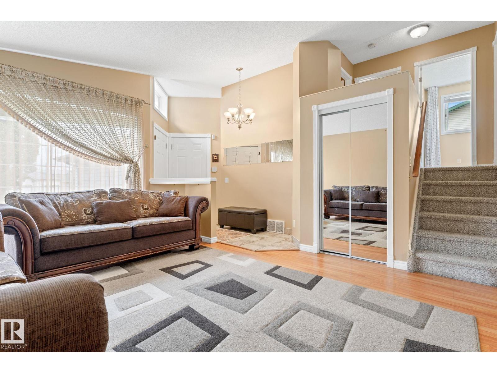1071 Jones Cr Nw, Edmonton, Alberta  T6L 6Y1 - Photo 7 - E4461105