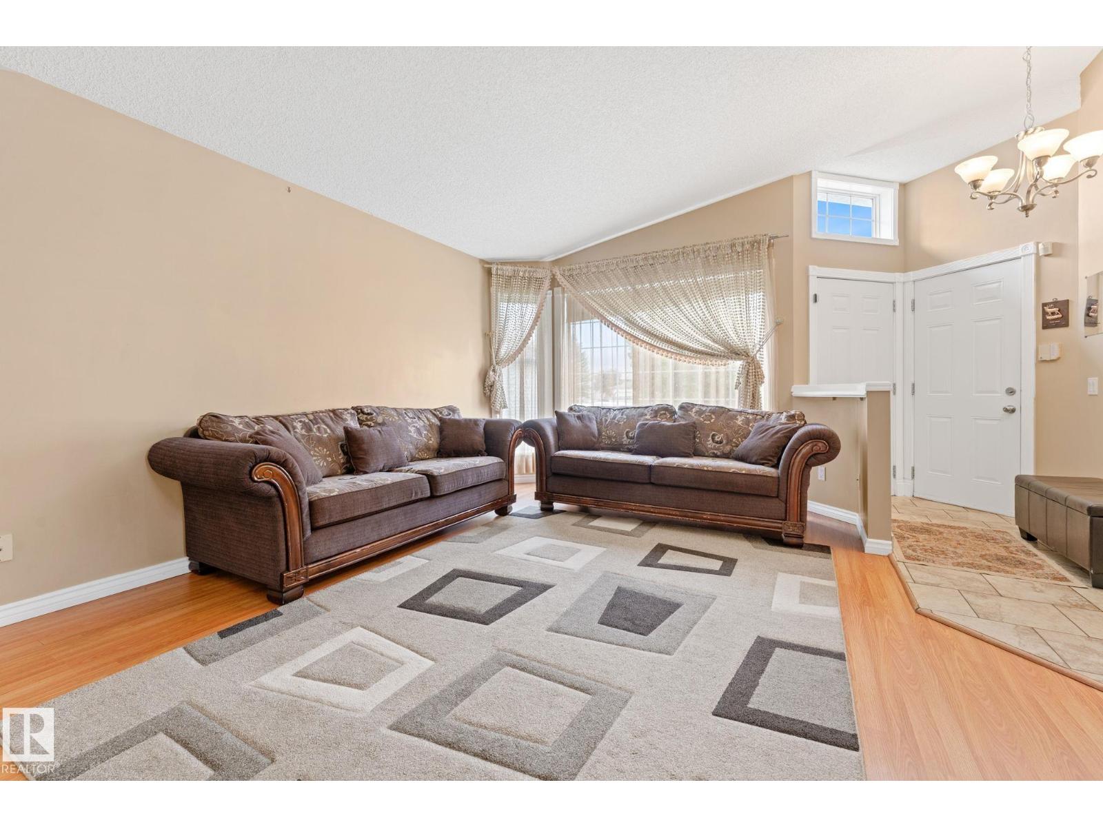 1071 Jones Cr Nw, Edmonton, Alberta  T6L 6Y1 - Photo 5 - E4461105