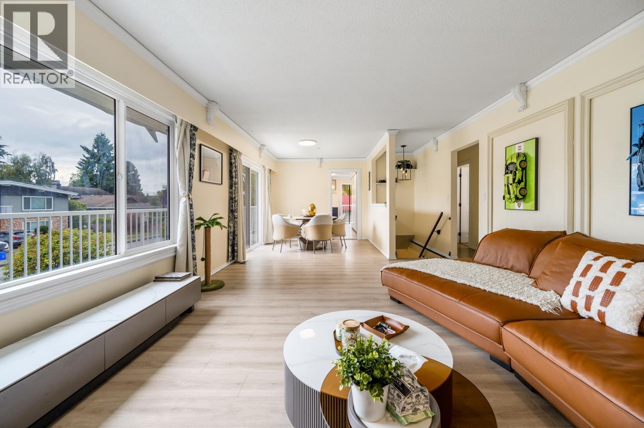10864 Springmont Gate, Richmond, British Columbia  V7E 1Y4 - Photo 10 - R3056281