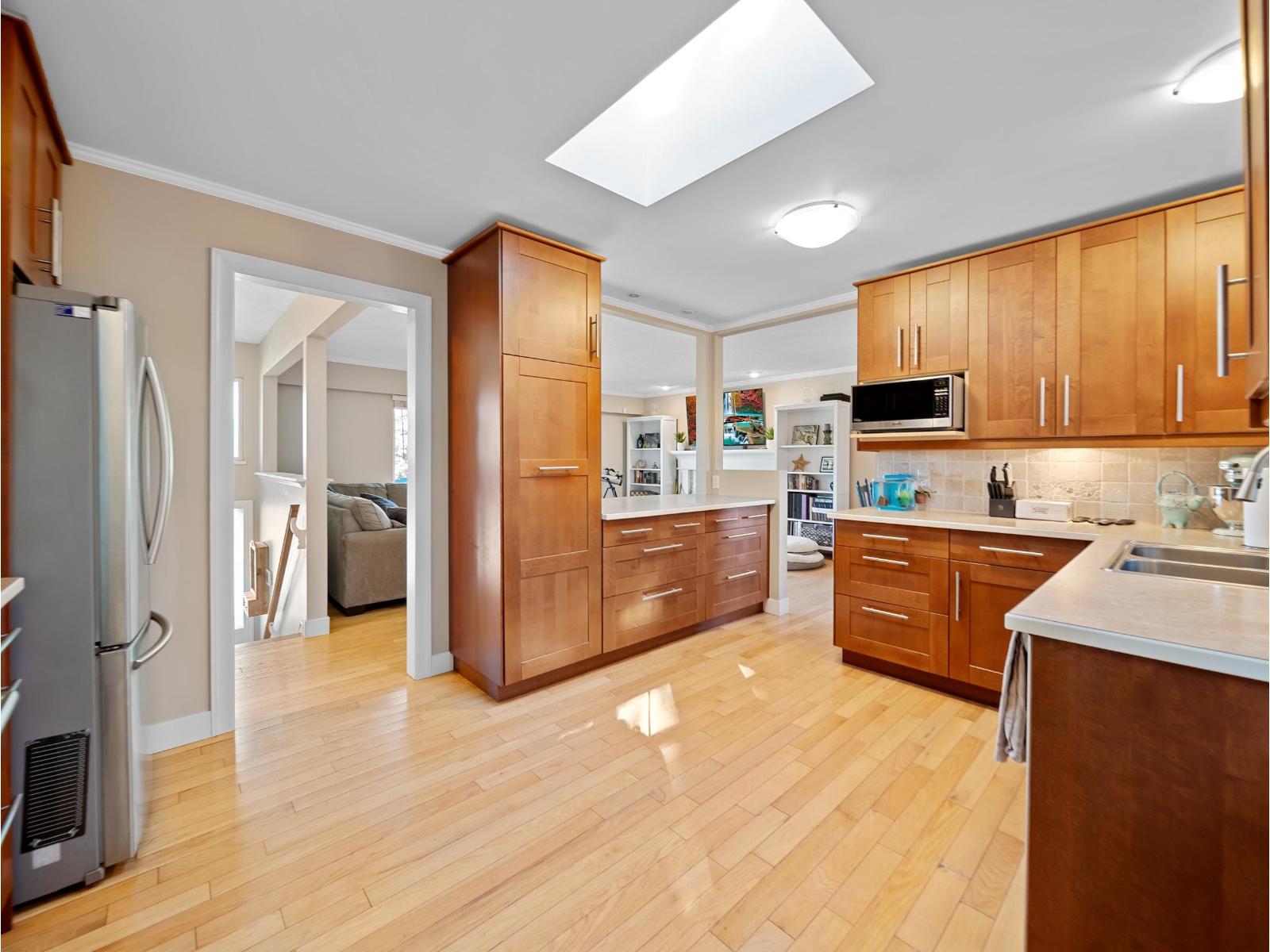 17022 Hereford Place, Surrey, British Columbia  V3S 4X1 - Photo 6 - R3056283