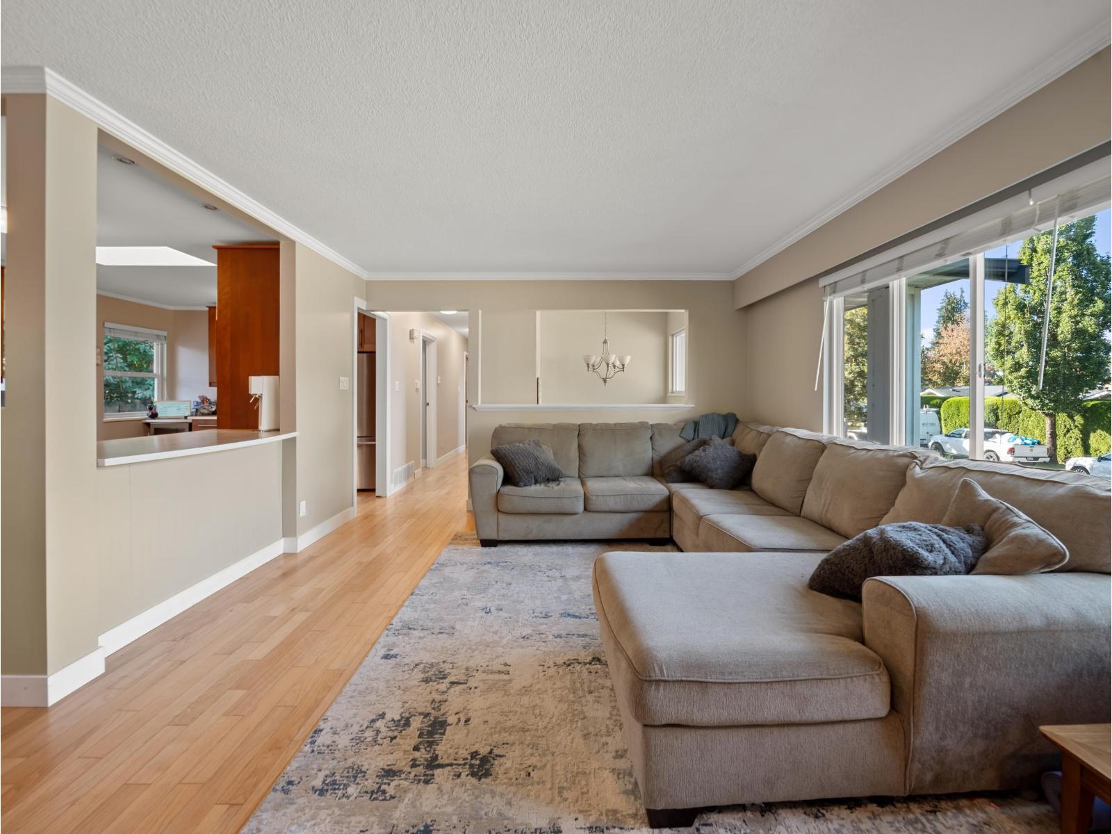 17022 Hereford Place, Surrey, British Columbia  V3S 4X1 - Photo 8 - R3056283