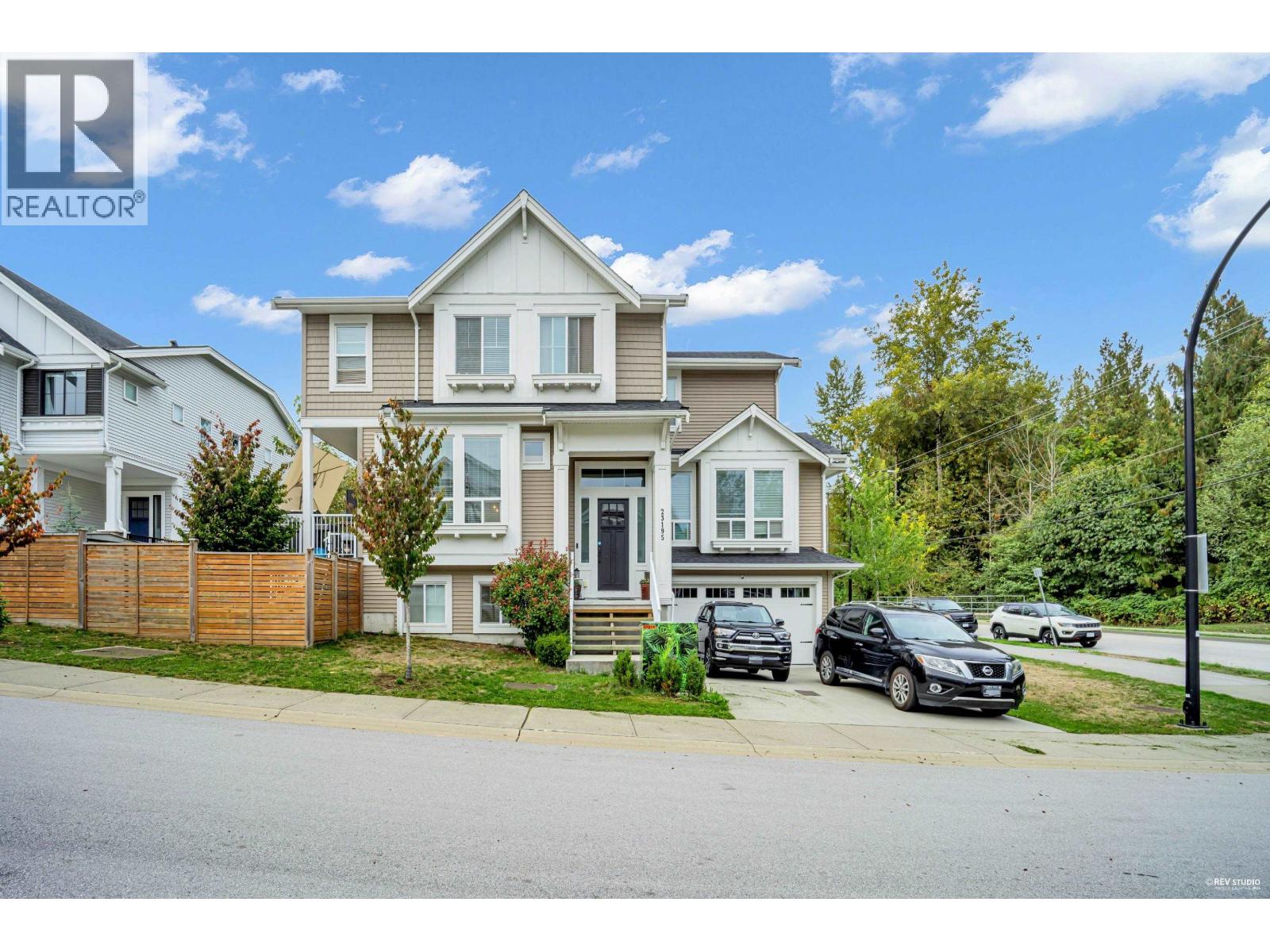 23195 113B AVENUE, Maple Ridge, British Columbia