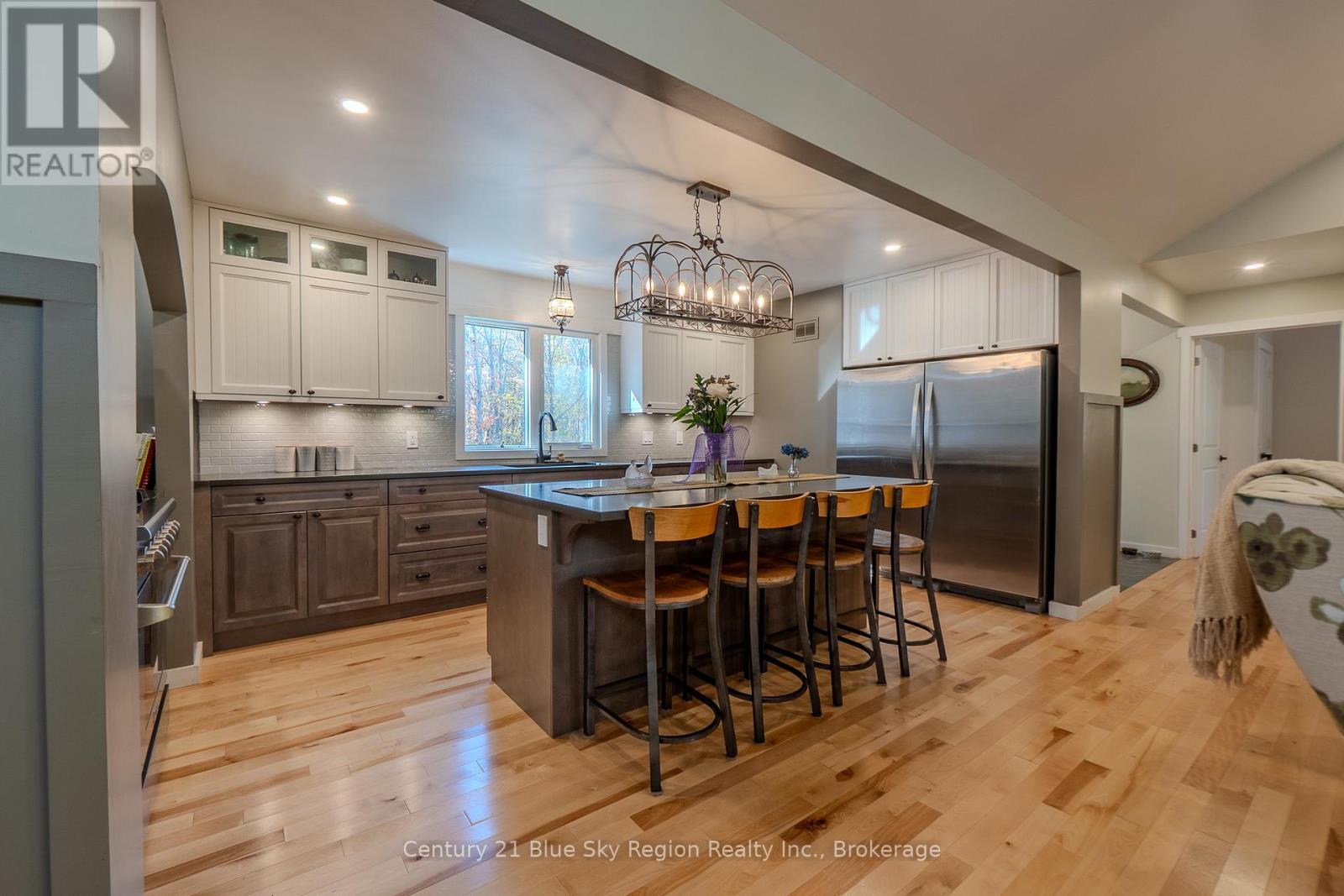 503 Ski Hill Road, Powassan, Ontario  P0H 1Z0 - Photo 6 - X12450243