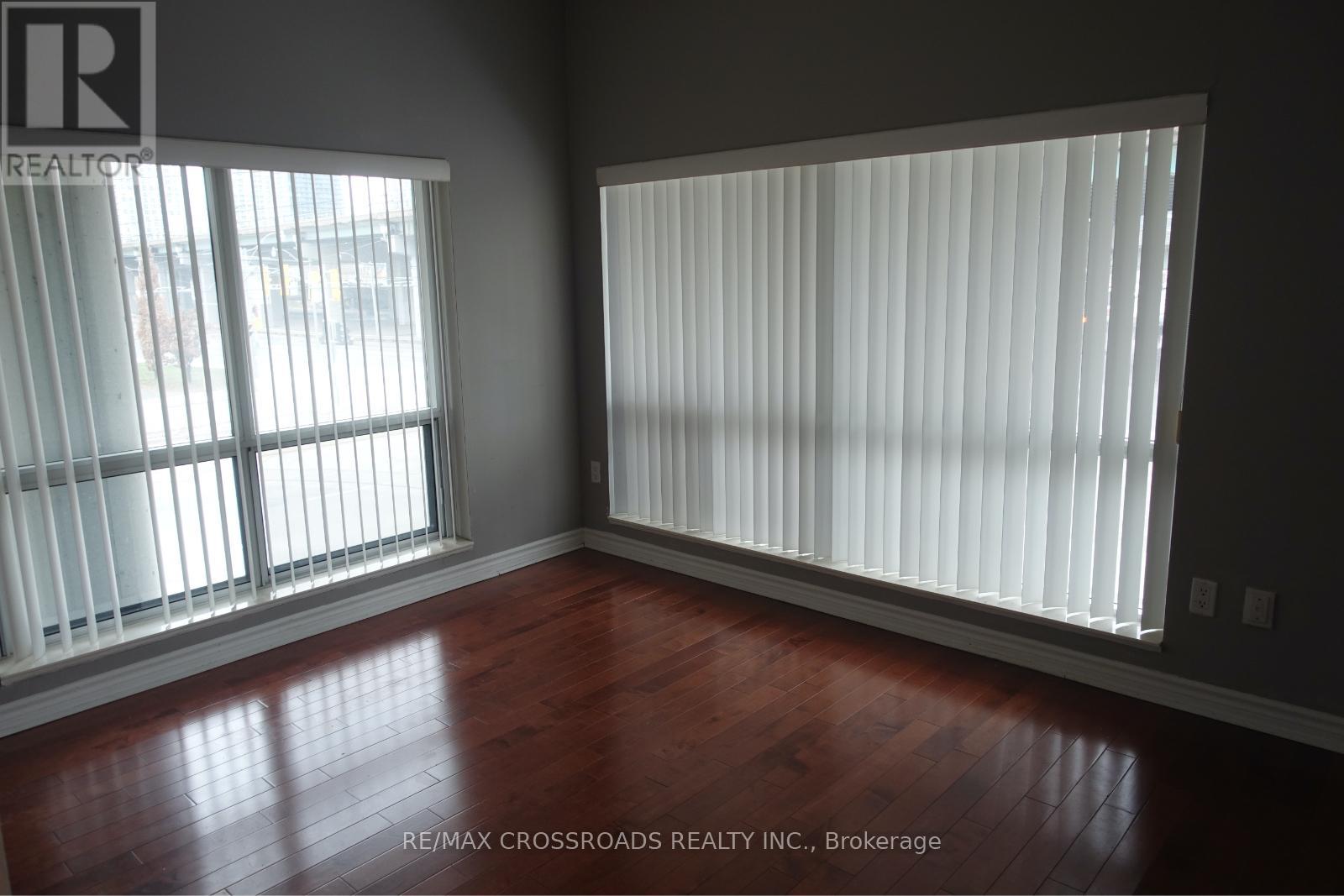 205 - 410 Queens Quay W, Toronto, Ontario  M5V 3T1 - Photo 13 - C12450269