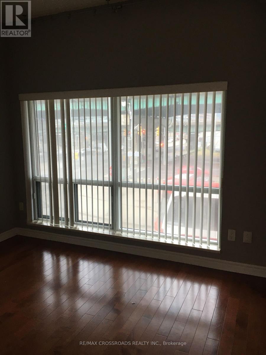 205 - 410 Queens Quay W, Toronto, Ontario  M5V 3T1 - Photo 14 - C12450269