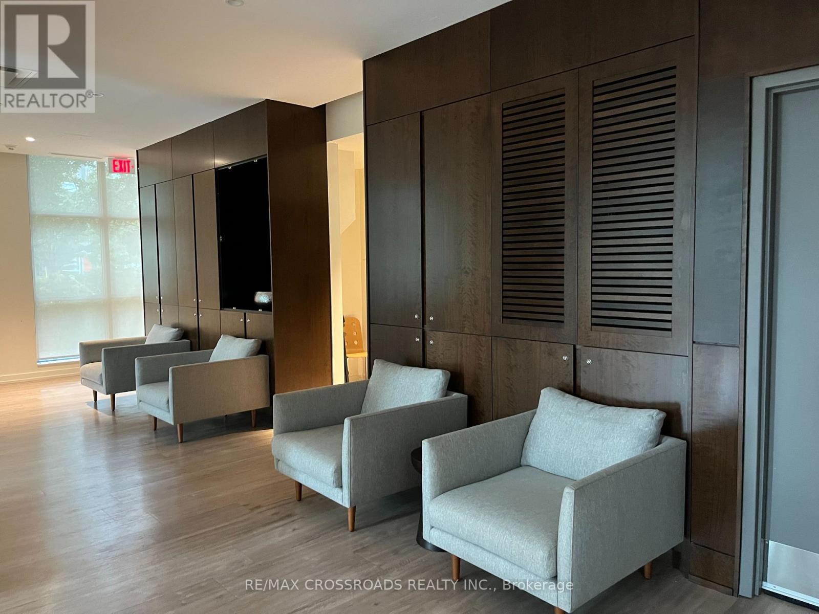 205 - 410 Queens Quay W, Toronto, Ontario  M5V 3T1 - Photo 17 - C12450269