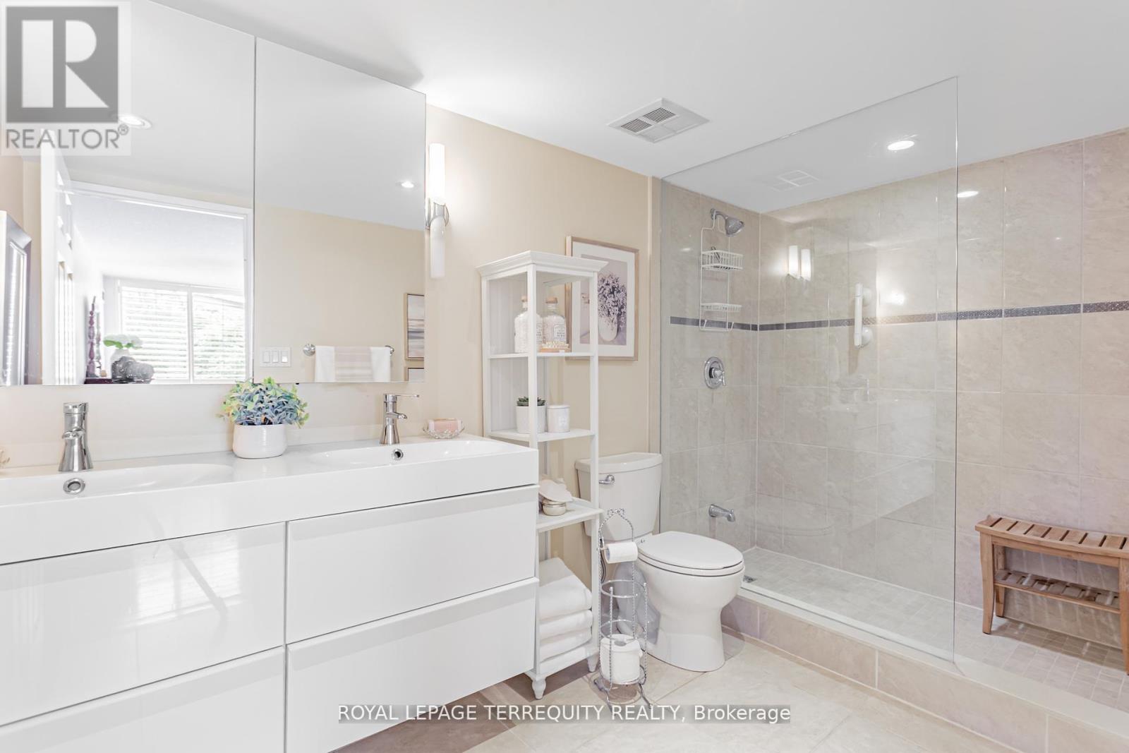 605 - 225 Davenport Road, Toronto (Annex), Ontario  M5R 3R2 - Photo 24 - C12450277