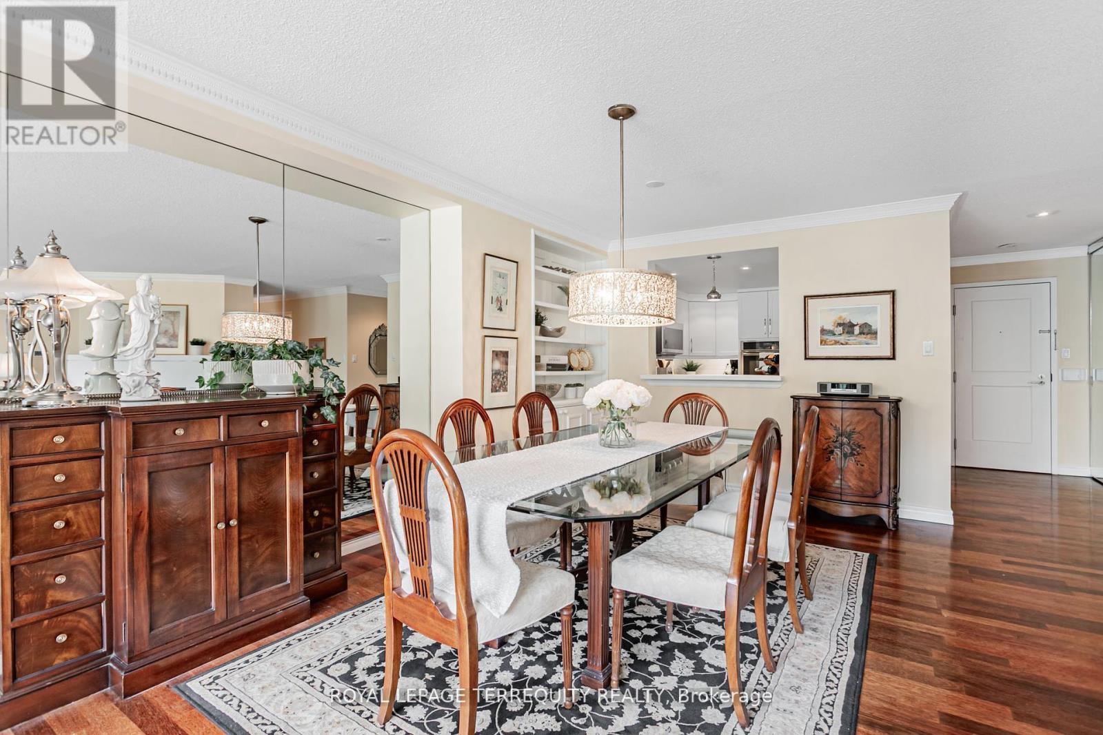 605 - 225 Davenport Road, Toronto (Annex), Ontario  M5R 3R2 - Photo 7 - C12450277