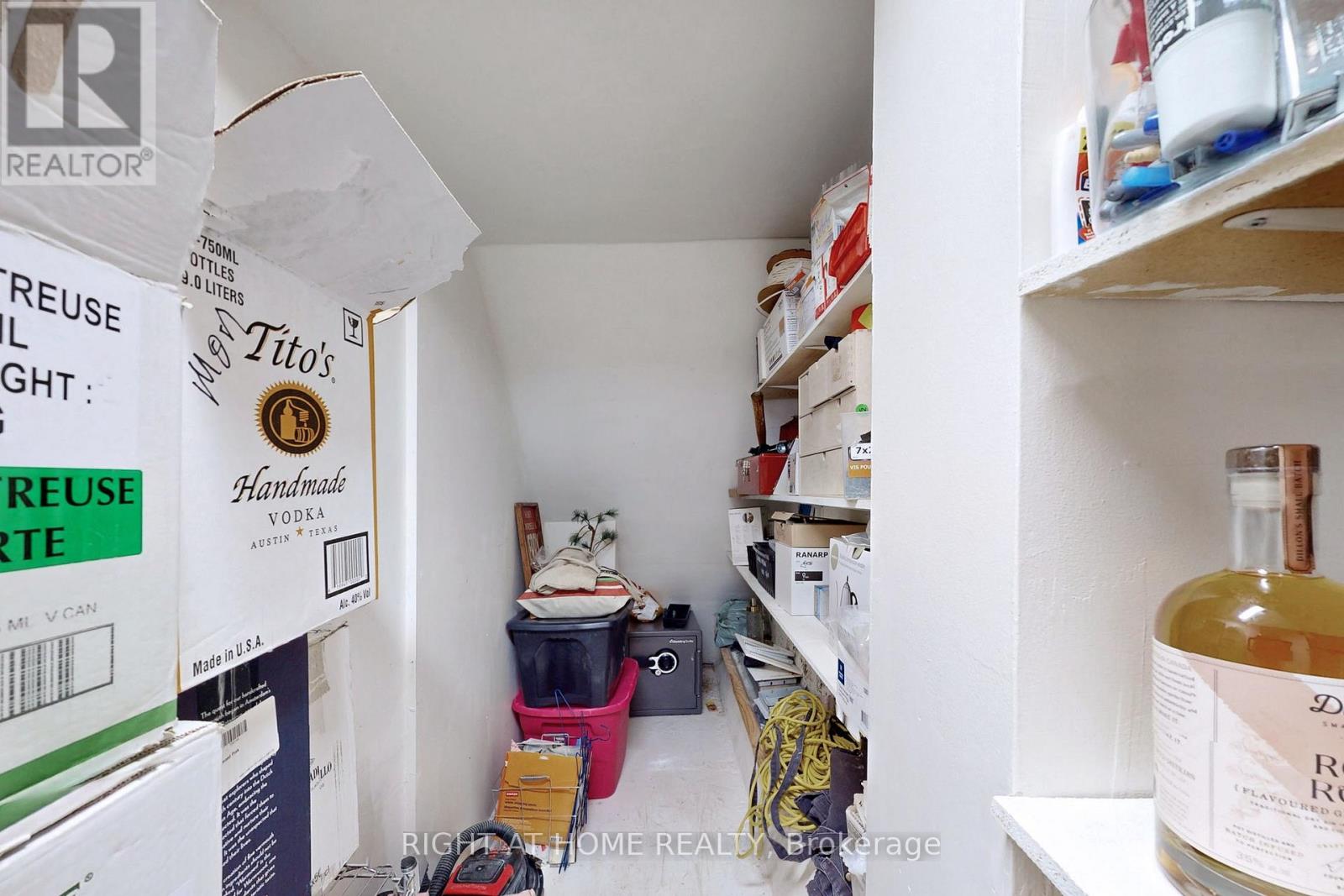 394 King Street E, Toronto (Moss Park), Ontario  M5A 1K9 - Photo 12 - C12450287