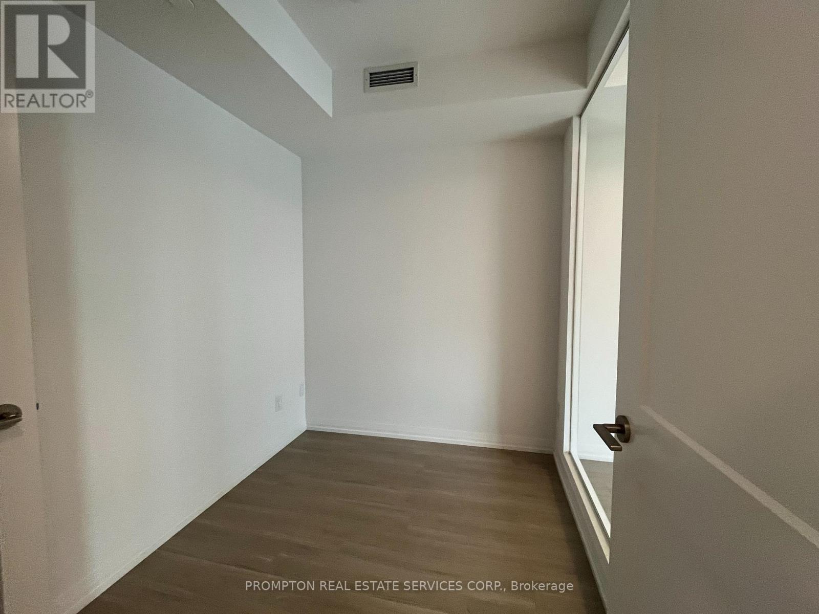 3911 - 8 Widmer Street, Toronto, Ontario  M5V 2E7 - Photo 14 - C12450299