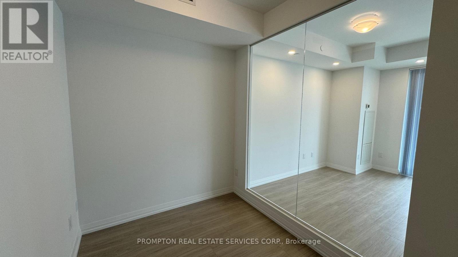 3911 - 8 Widmer Street, Toronto, Ontario  M5V 2E7 - Photo 16 - C12450299