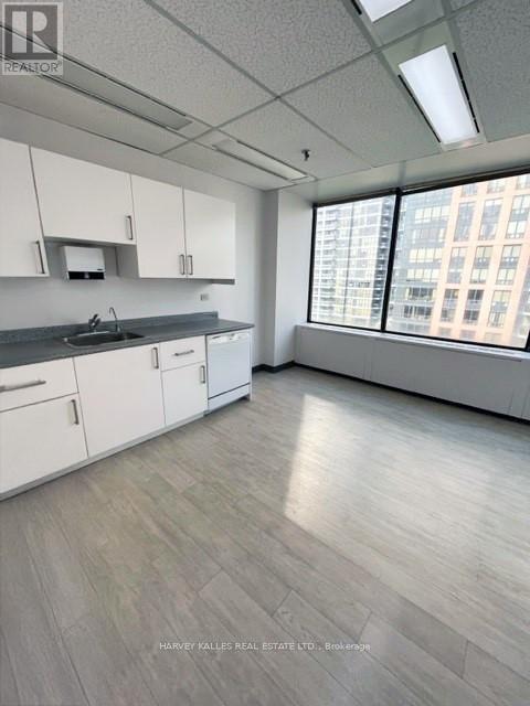 810 - 45 Sheppard Avenue E, Toronto, Ontario  M2N 5N1 - Photo 3 - C12450311