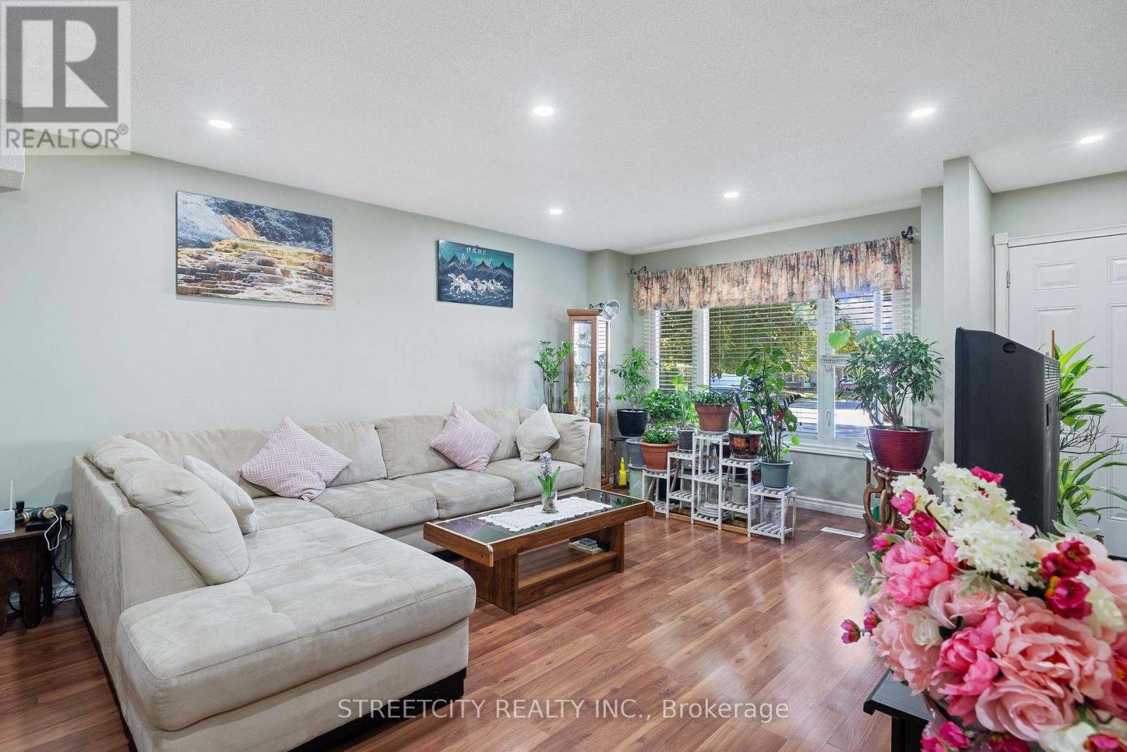 19 - 45 Gatewood Place, London East, Ontario  N5Y 5A4 - Photo 10 - X12449636
