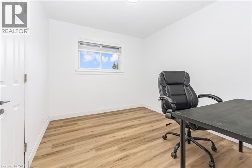 959 E Mohawk Road E, Hamilton, Ontario  L8T 2R9 - Photo 32 - 40777325