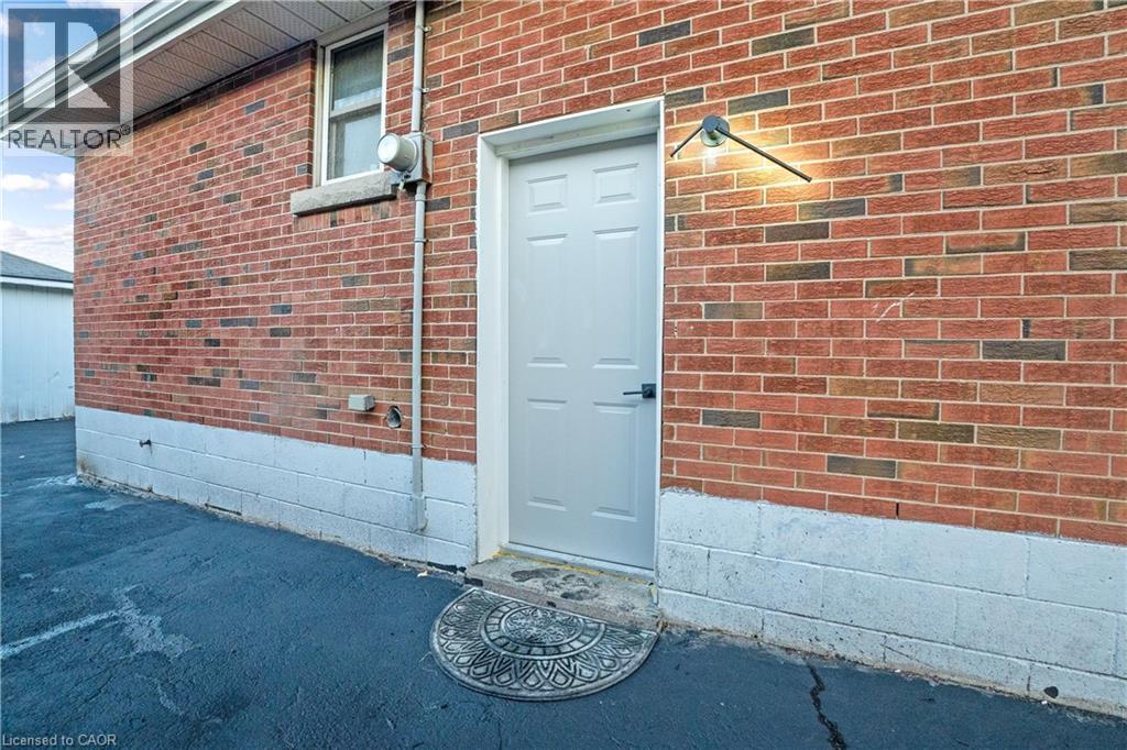 959 E Mohawk Road E, Hamilton, Ontario  L8T 2R9 - Photo 34 - 40777325