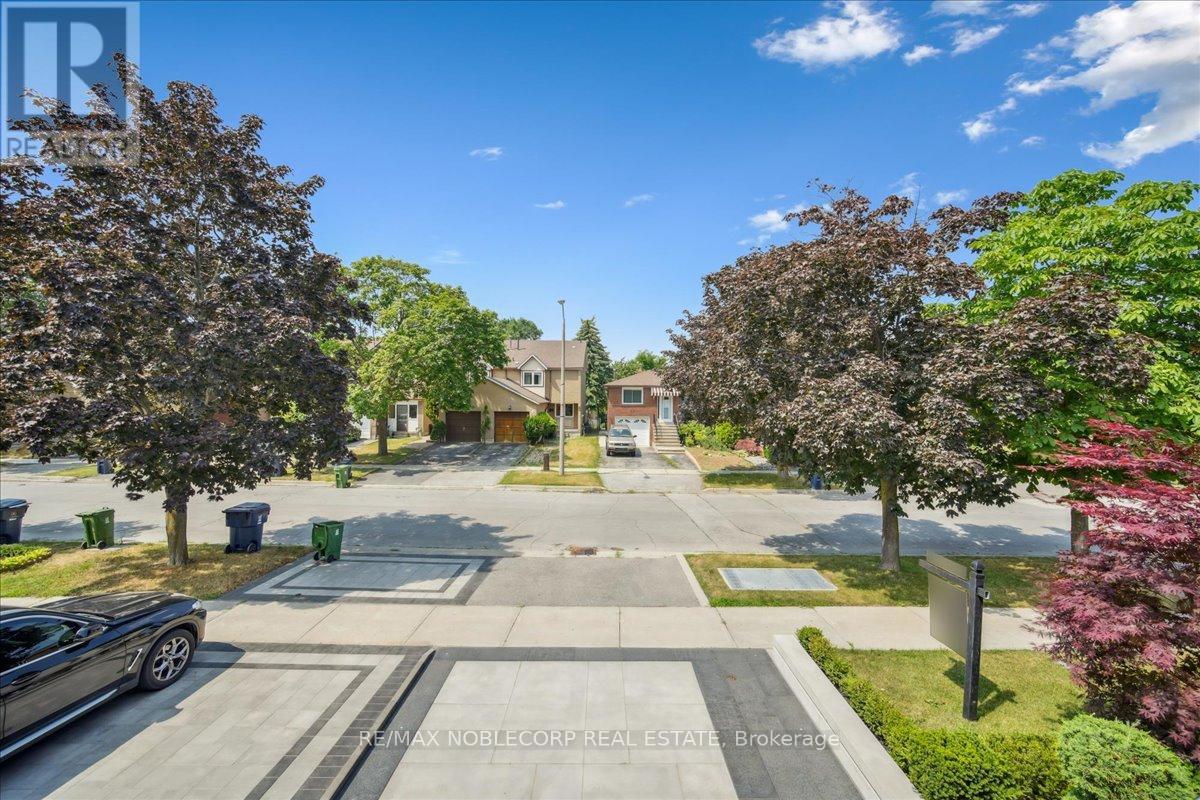 77 Crayford Drive, Toronto (Steeles), Ontario  M1W 3B5 - Photo 17 - E12450314