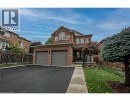120 SUNDIAL Crescent, Dundas, Ontario