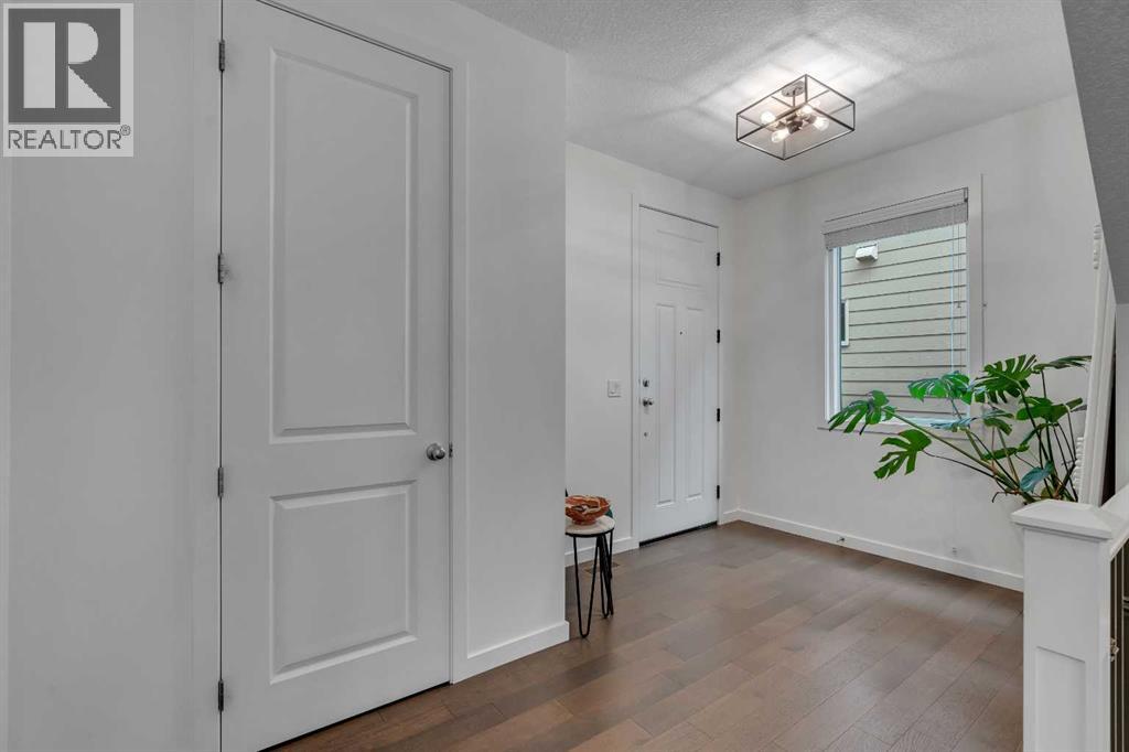 26 Cranbrook Cove Se, Calgary, Alberta  T3M 2S9 - Photo 5 - A2257412