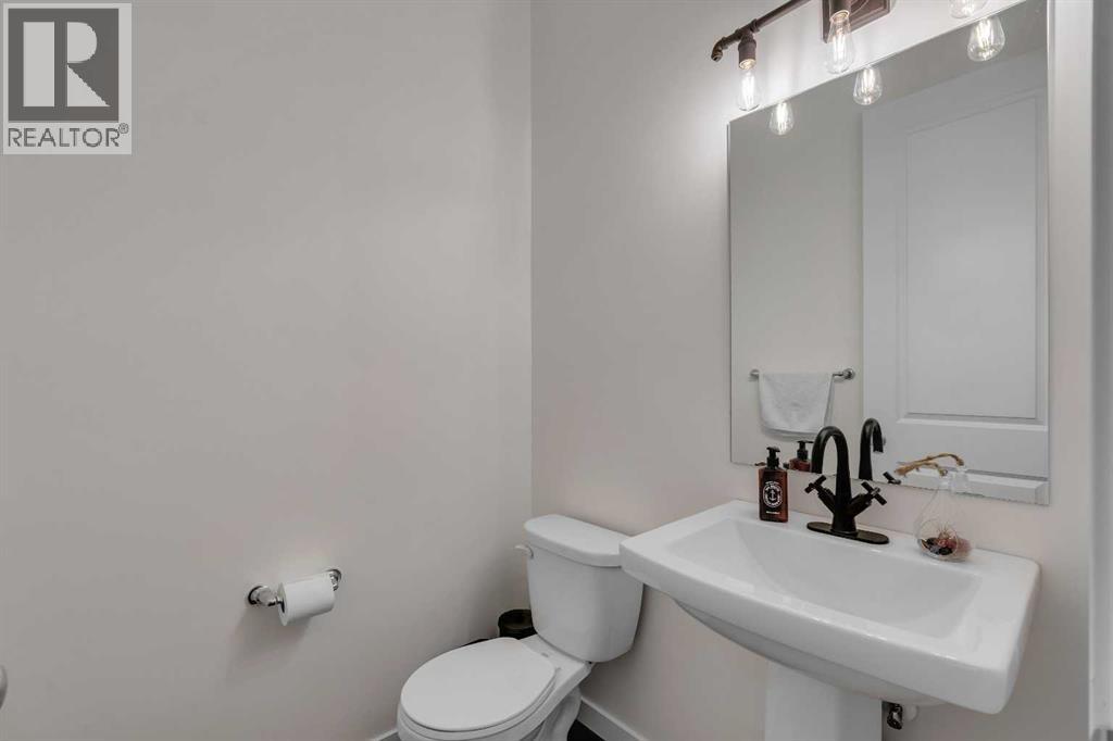 26 Cranbrook Cove Se, Calgary, Alberta  T3M 2S9 - Photo 18 - A2257412