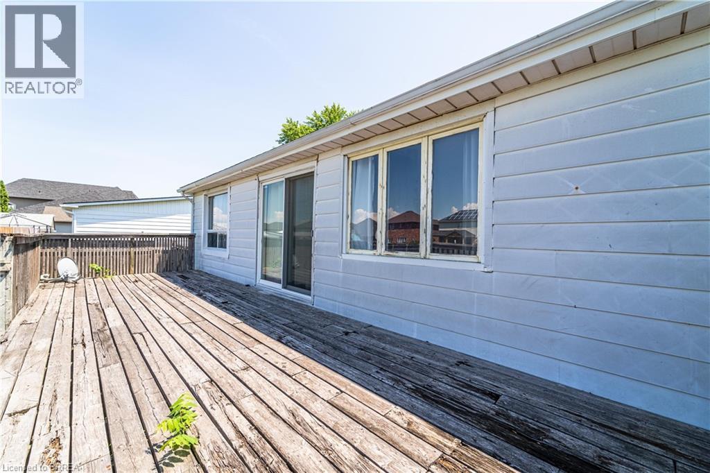 13 West Avenue, Stoney Creek, Ontario  L8E 5L5 - Photo 8 - 40775308