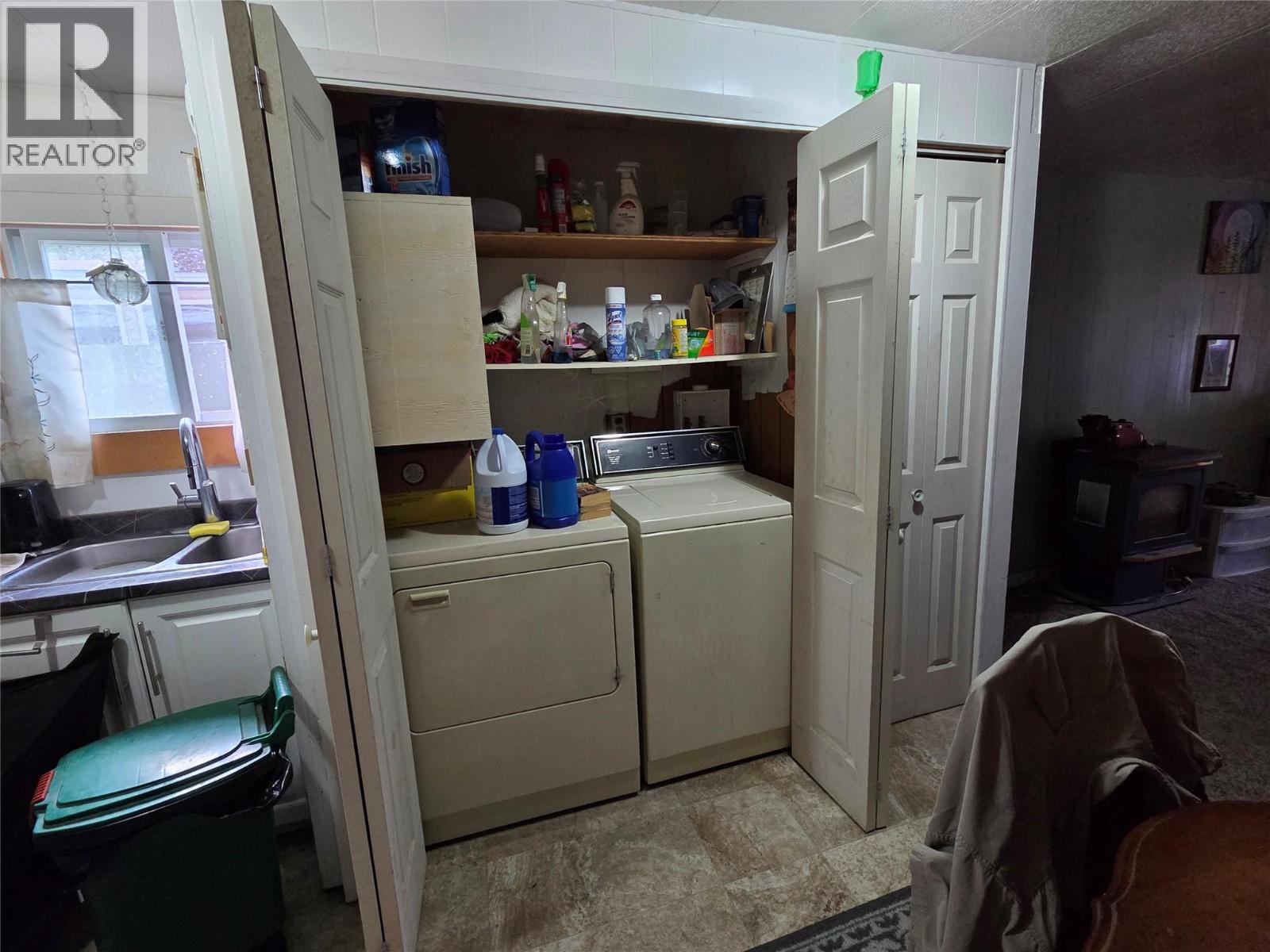 2637 9th Street, Olalla, British Columbia  V0X 1N6 - Photo 5 - 10365285