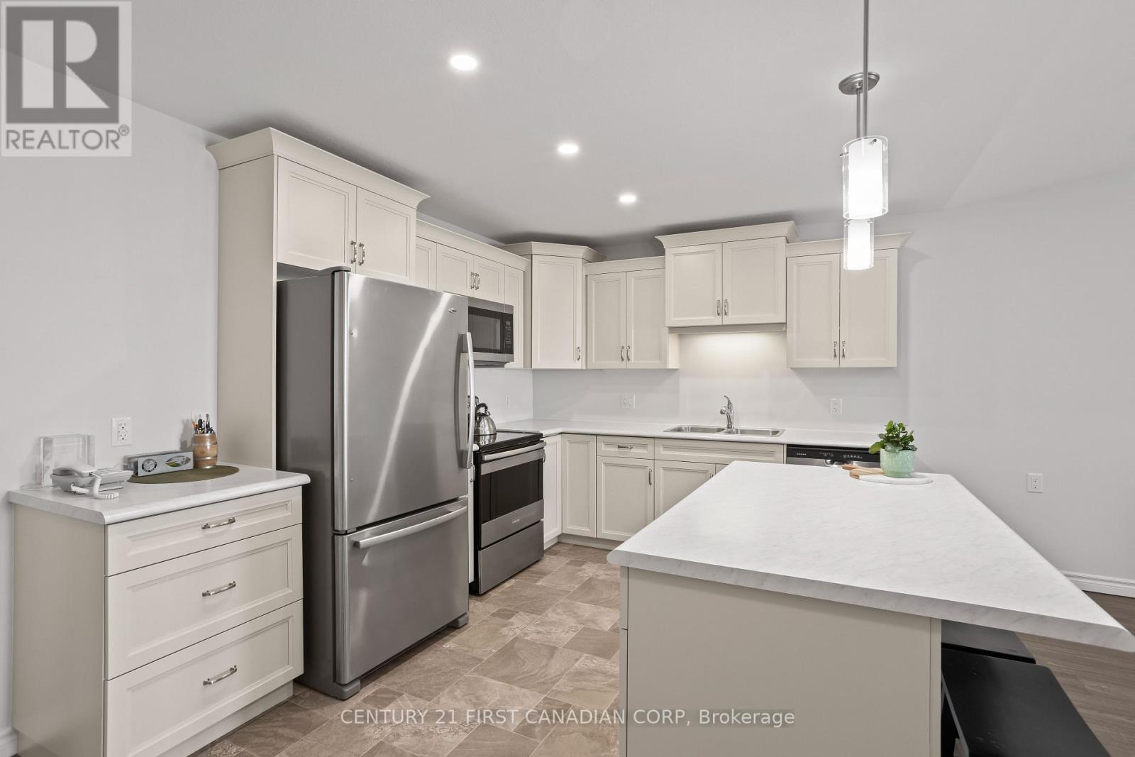 24 Devon Drive, South Huron, Ontario  N0M 1S3 - Photo 14 - X12450366