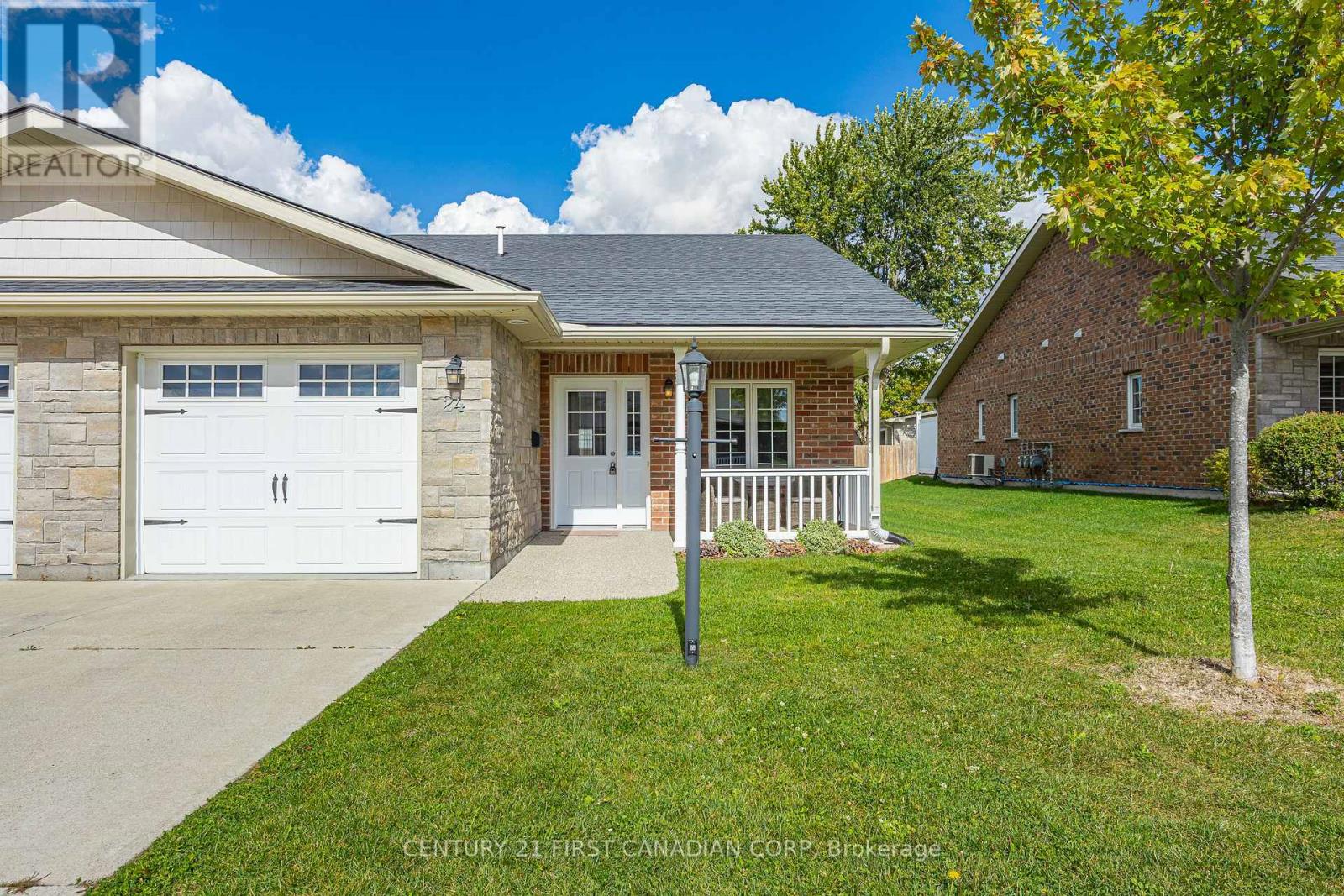 24 Devon Drive, South Huron, Ontario  N0M 1S3 - Photo 2 - X12450366