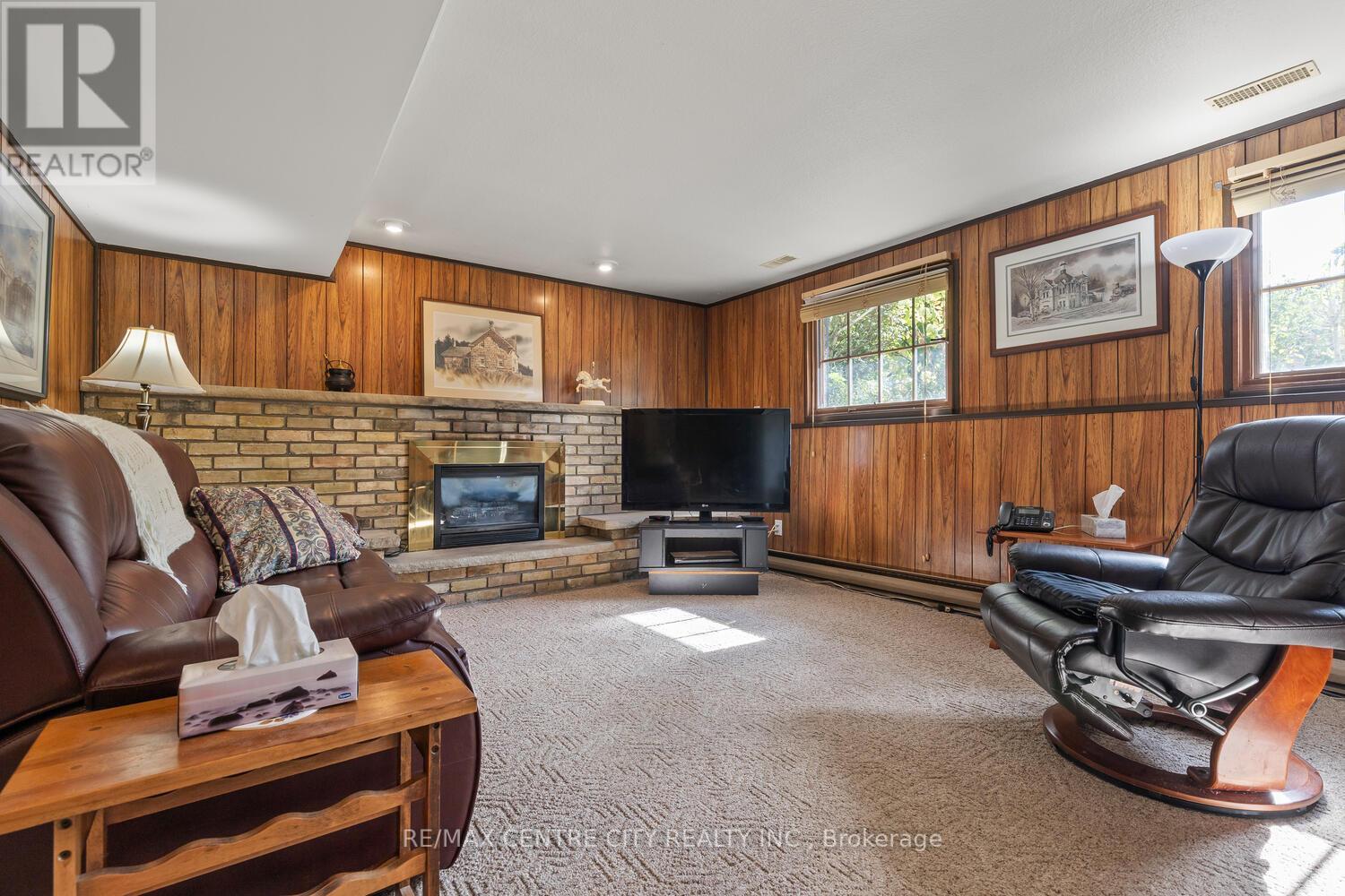 690 Grenfell Drive, London North, Ontario  N5X 2C5 - Photo 21 - X12450390