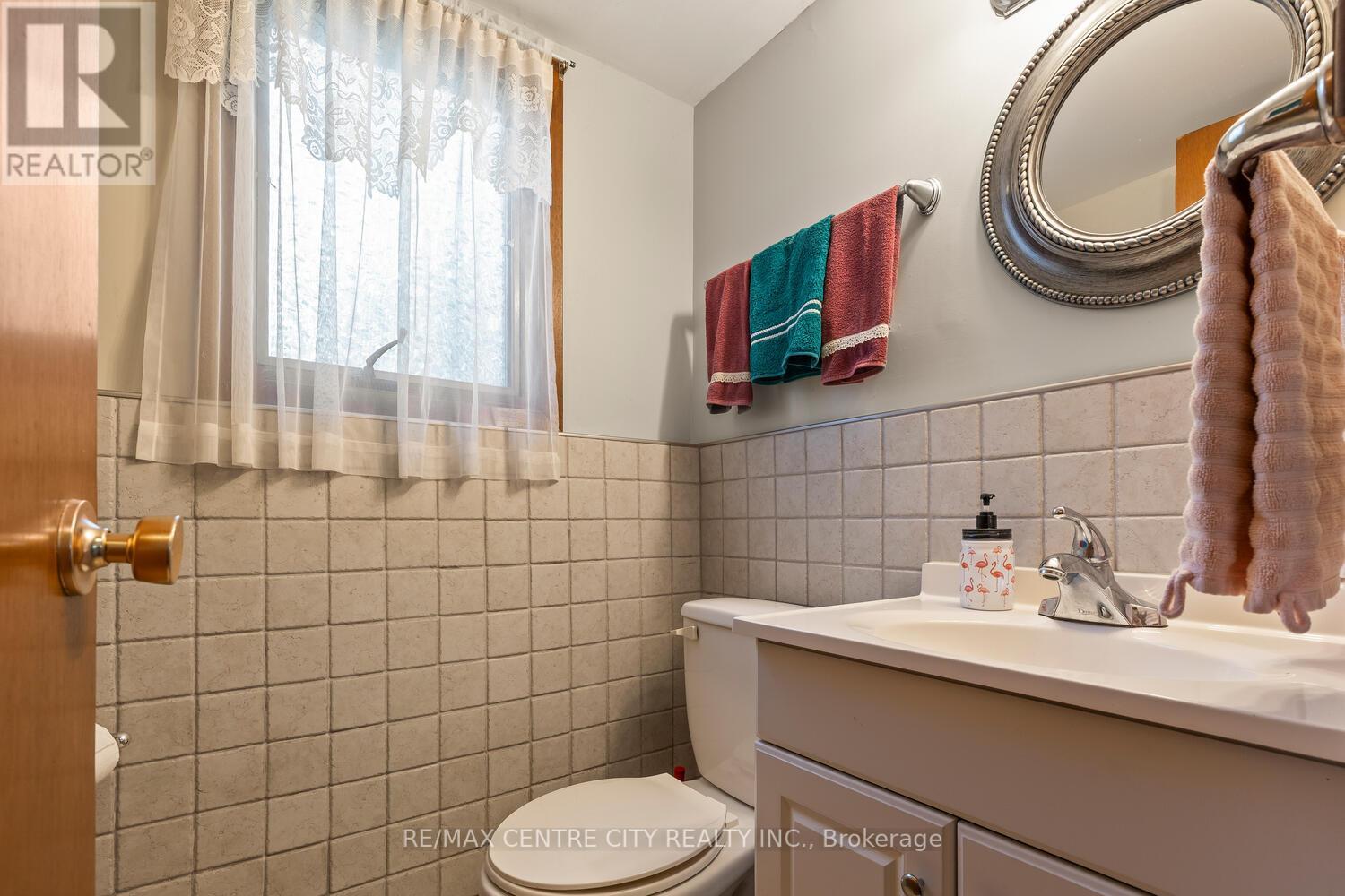 690 Grenfell Drive, London North, Ontario  N5X 2C5 - Photo 24 - X12450390