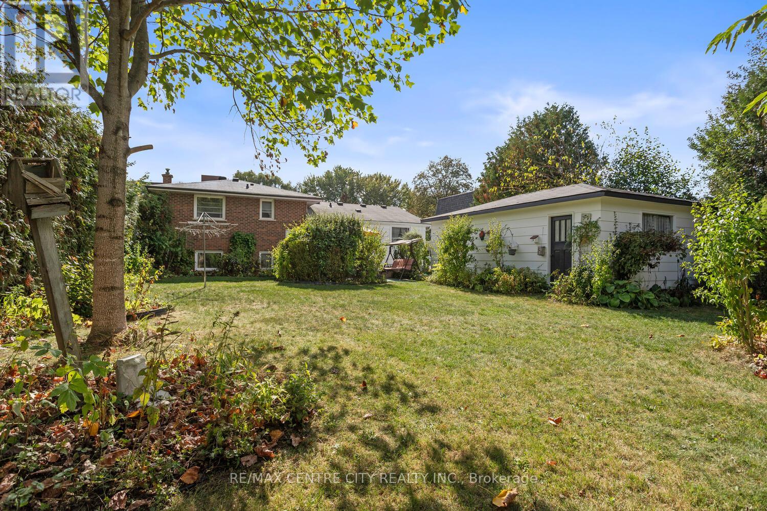690 Grenfell Drive, London North, Ontario  N5X 2C5 - Photo 5 - X12450390