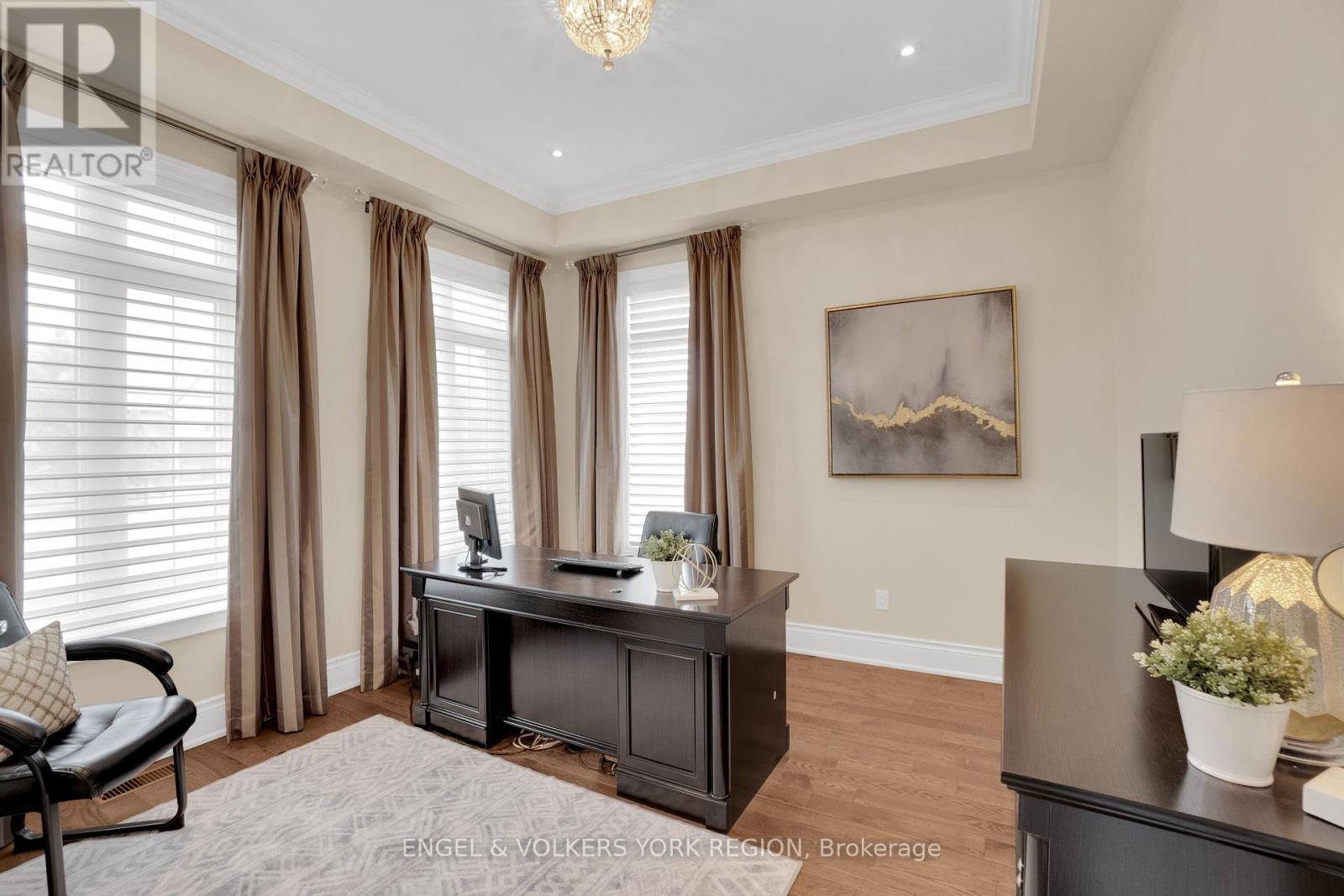 43 James Stokes Court, King (King City), Ontario  L7B 0M8 - Photo 18 - N12450247