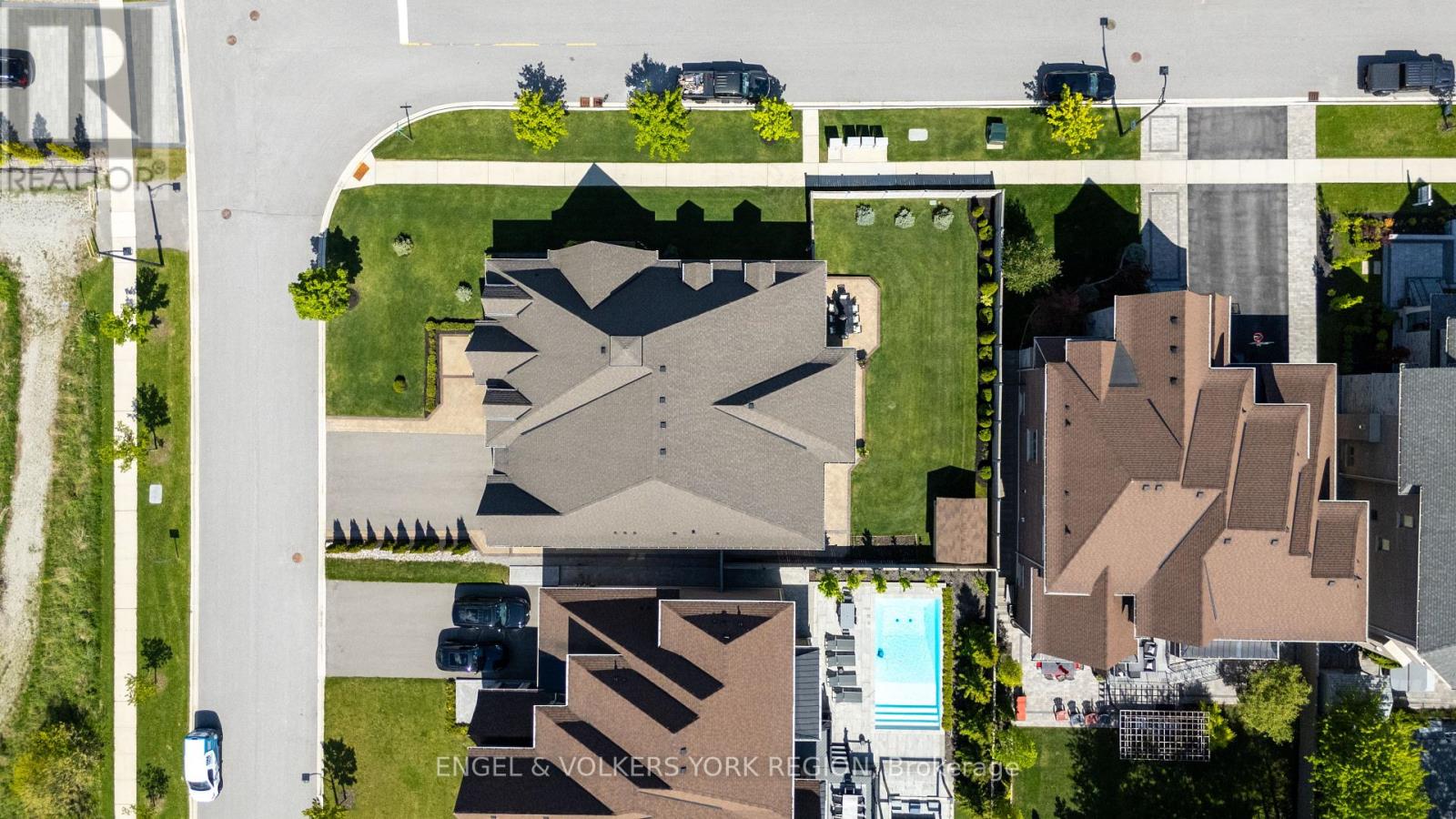 43 James Stokes Court, King (King City), Ontario  L7B 0M8 - Photo 49 - N12450247