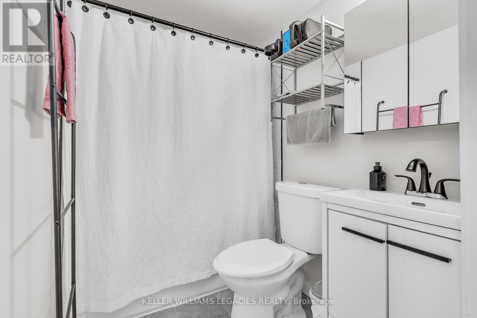 209 - 308 John Street, Markham (Aileen-Willowbrook), Ontario  L3T 0A7 - Photo 13 - N12450258
