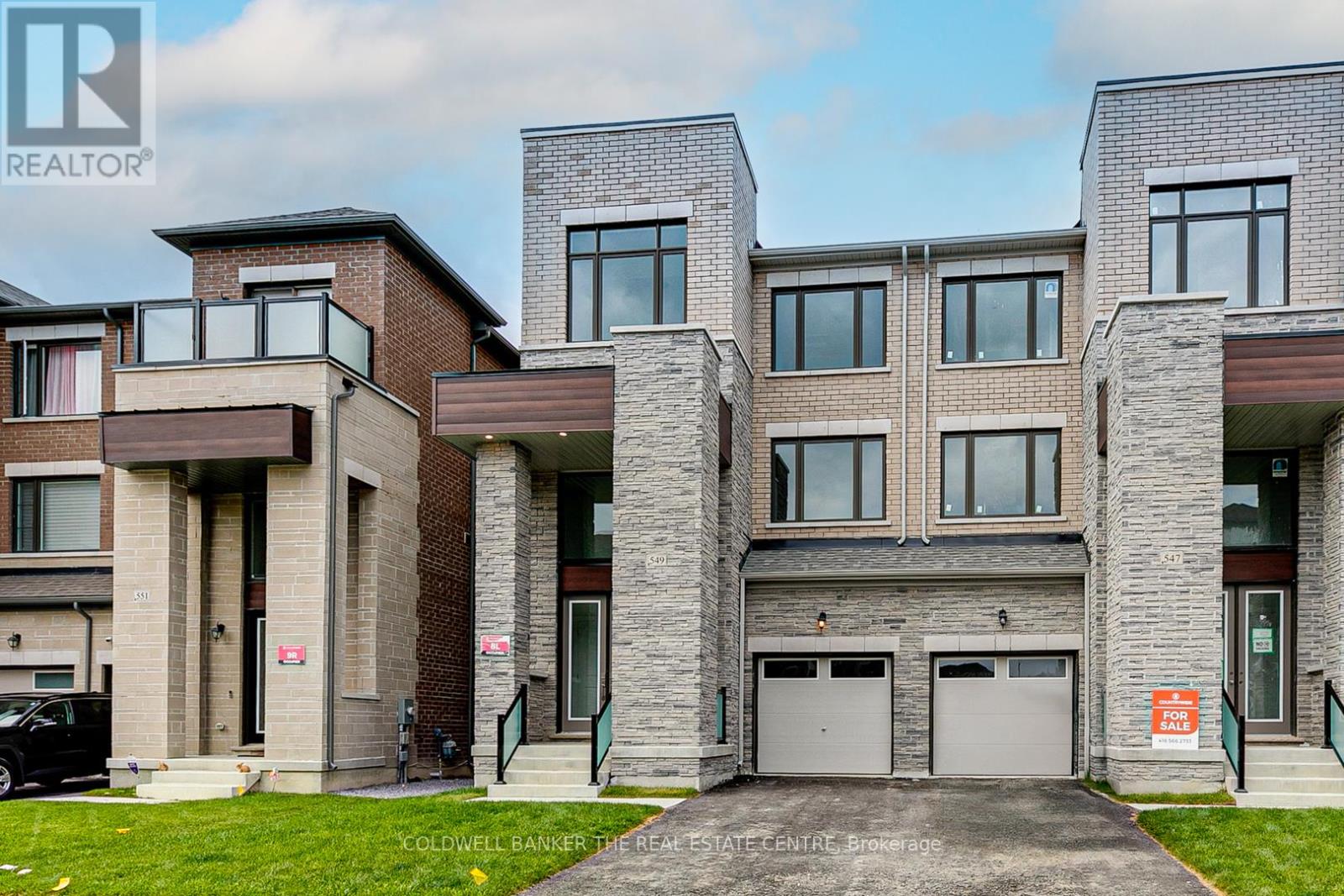 549 New England Court, Newmarket (Summerhill Estates), Ontario  L3X 2Z2 - Photo 1 - N12450288