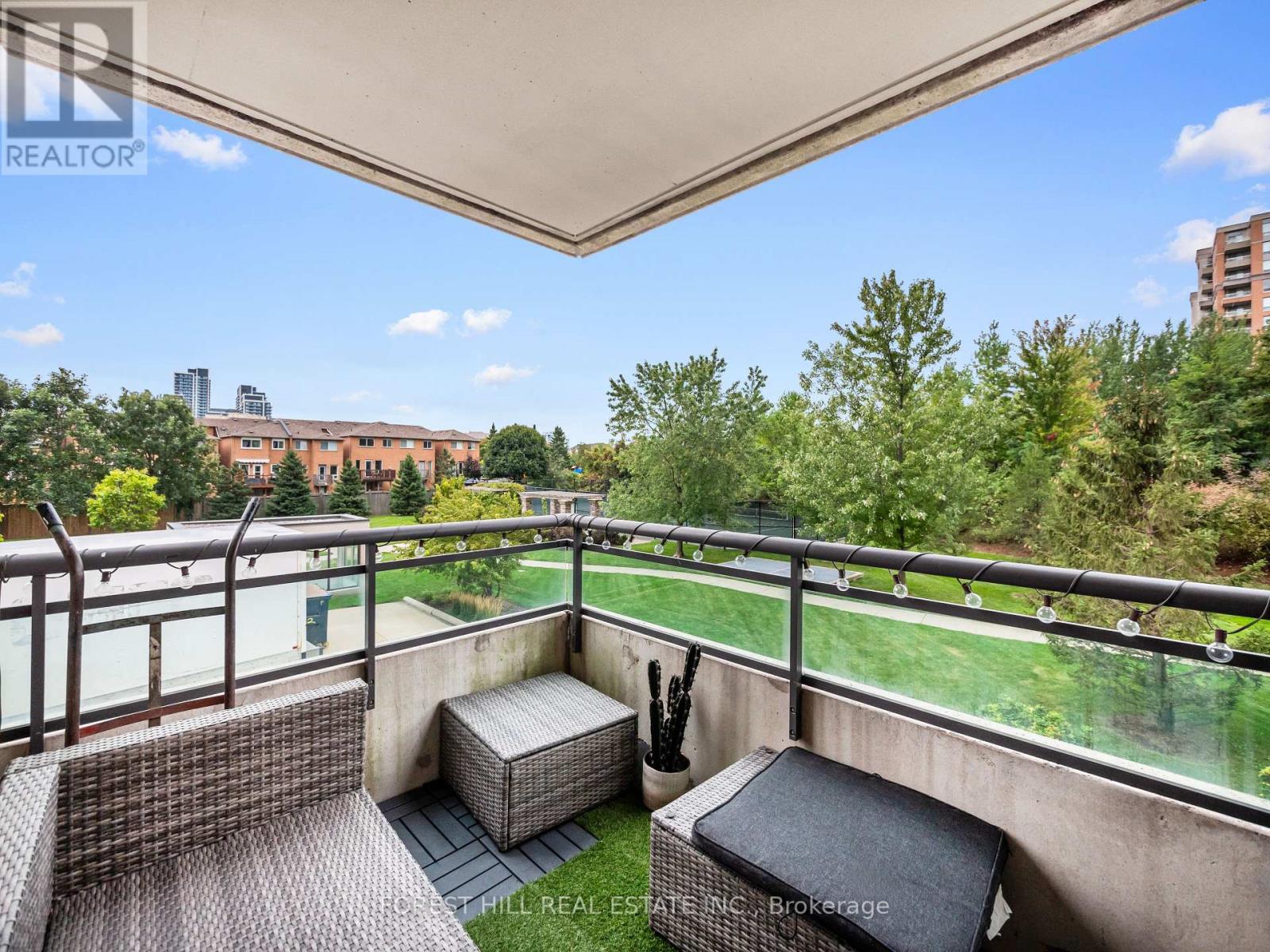 211 - 330 Red Maple Road, Richmond Hill (Langstaff), Ontario  L4C 0T6 - Photo 12 - N12450295