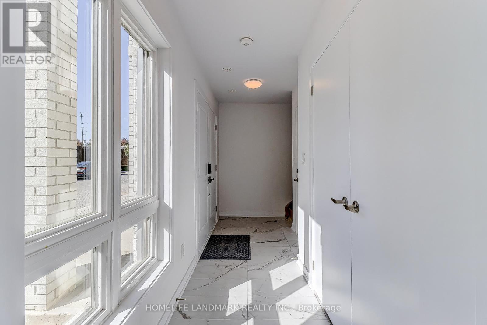 16 Bancroft Lane, Richmond Hill (Jefferson), Ontario  L4E 1M1 - Photo 16 - N12450305