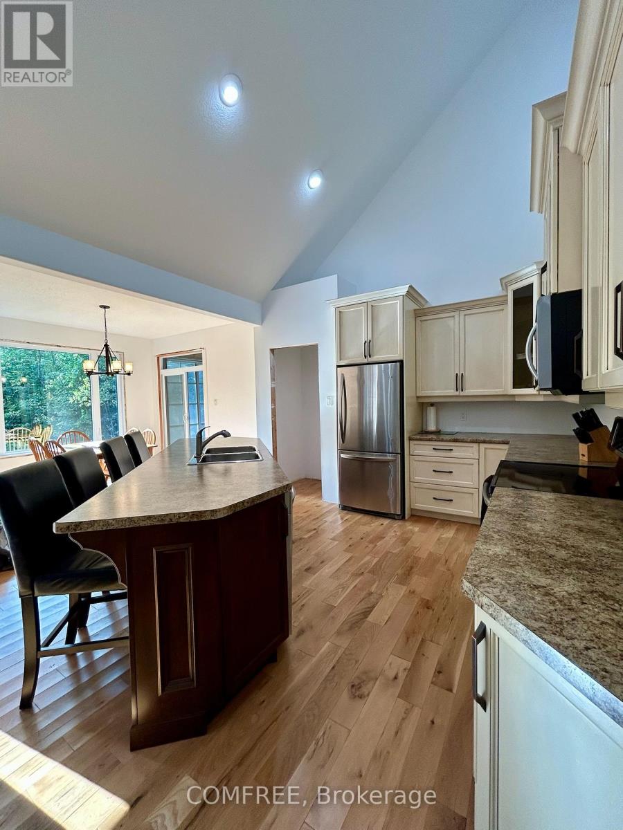 38 Bell Drive, Northern Bruce Peninsula, Ontario  N0H 2T0 - Photo 14 - X12450339