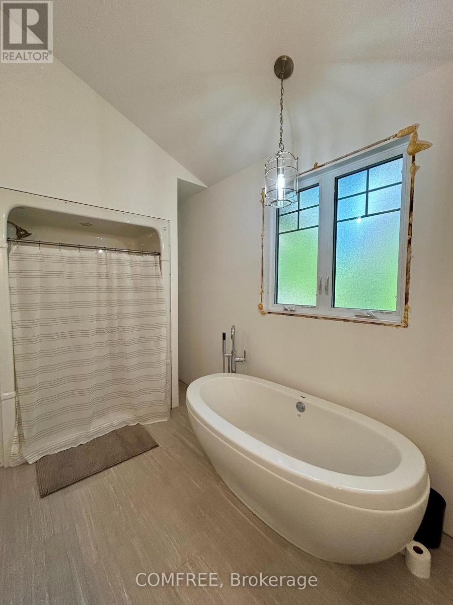 38 Bell Drive, Northern Bruce Peninsula, Ontario  N0H 2T0 - Photo 19 - X12450339