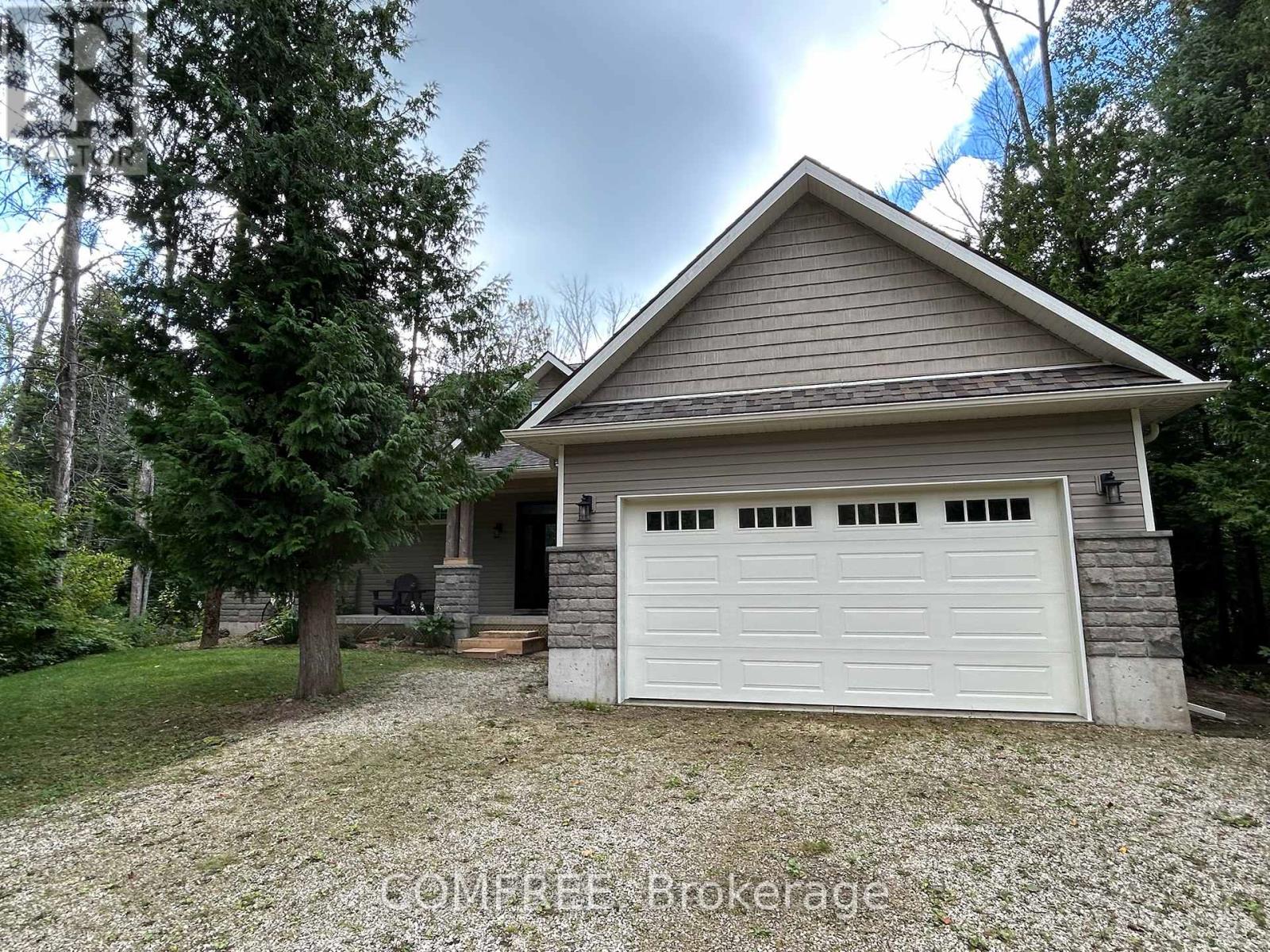 38 Bell Drive, Northern Bruce Peninsula, Ontario  N0H 2T0 - Photo 3 - X12450339