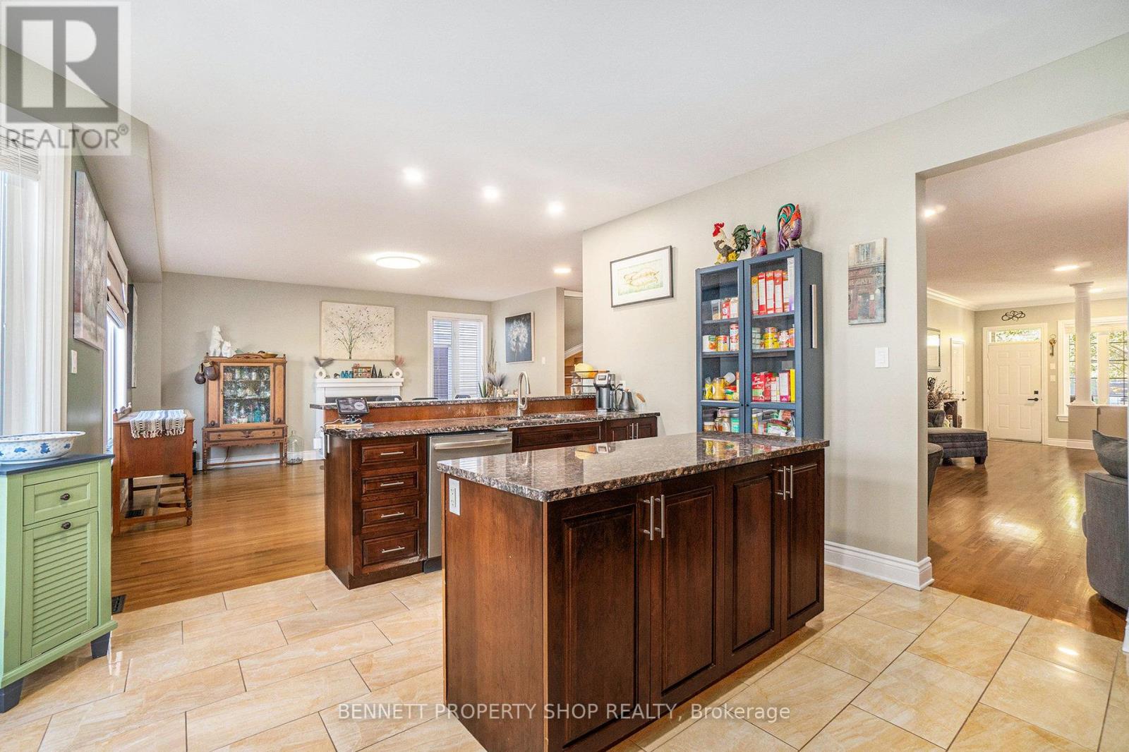 41 Bert Hall Street, Arnprior, Ontario  K7S 0G6 - Photo 7 - X12450420