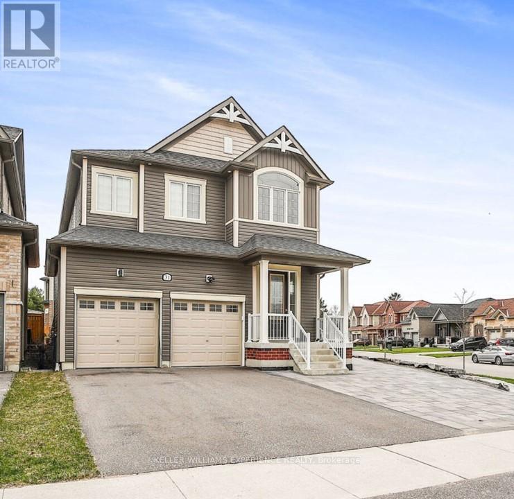 31 Wood Crescent, Essa, Ontario  L3W 0M5 - Photo 2 - N12324132