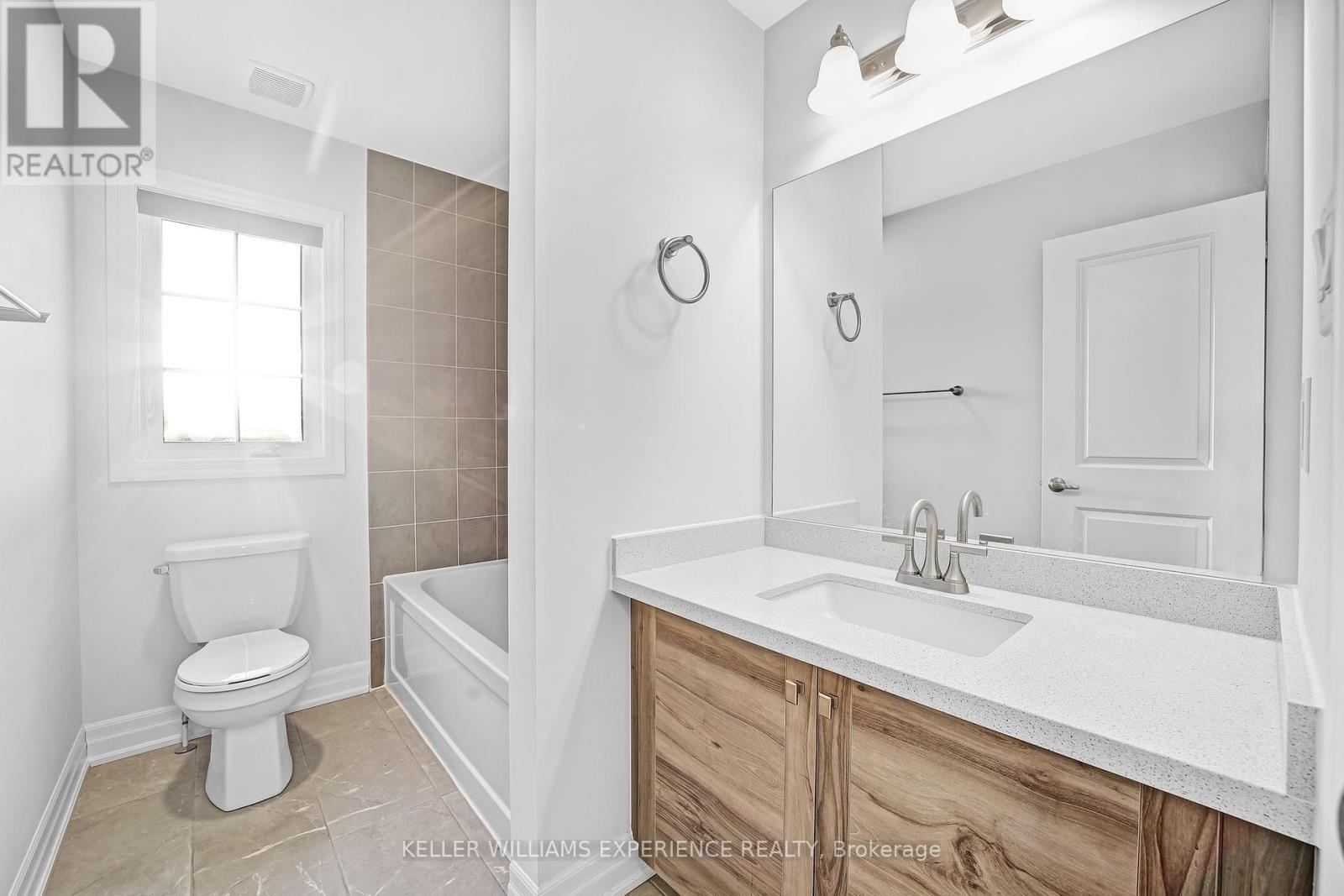 31 Wood Crescent, Essa, Ontario  L3W 0M5 - Photo 24 - N12324132