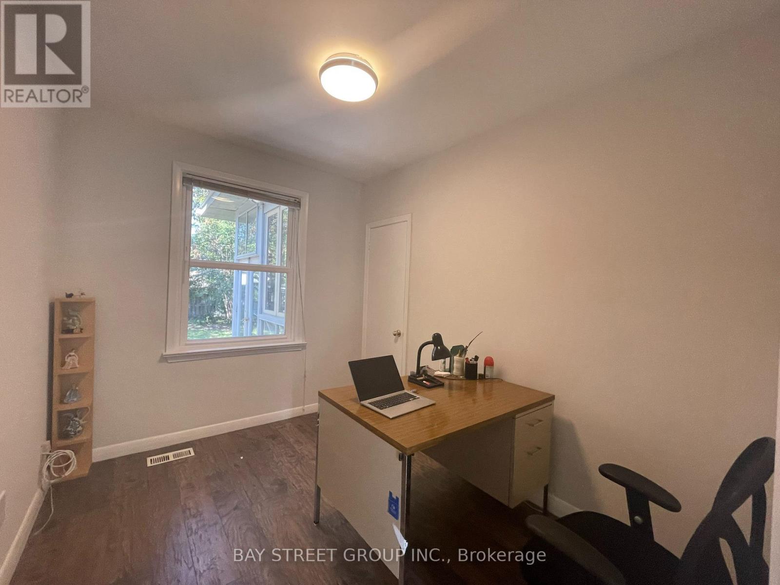 2175 Wiseman Court, Mississauga, Ontario  L5J 1P3 - Photo 9 - W12449872