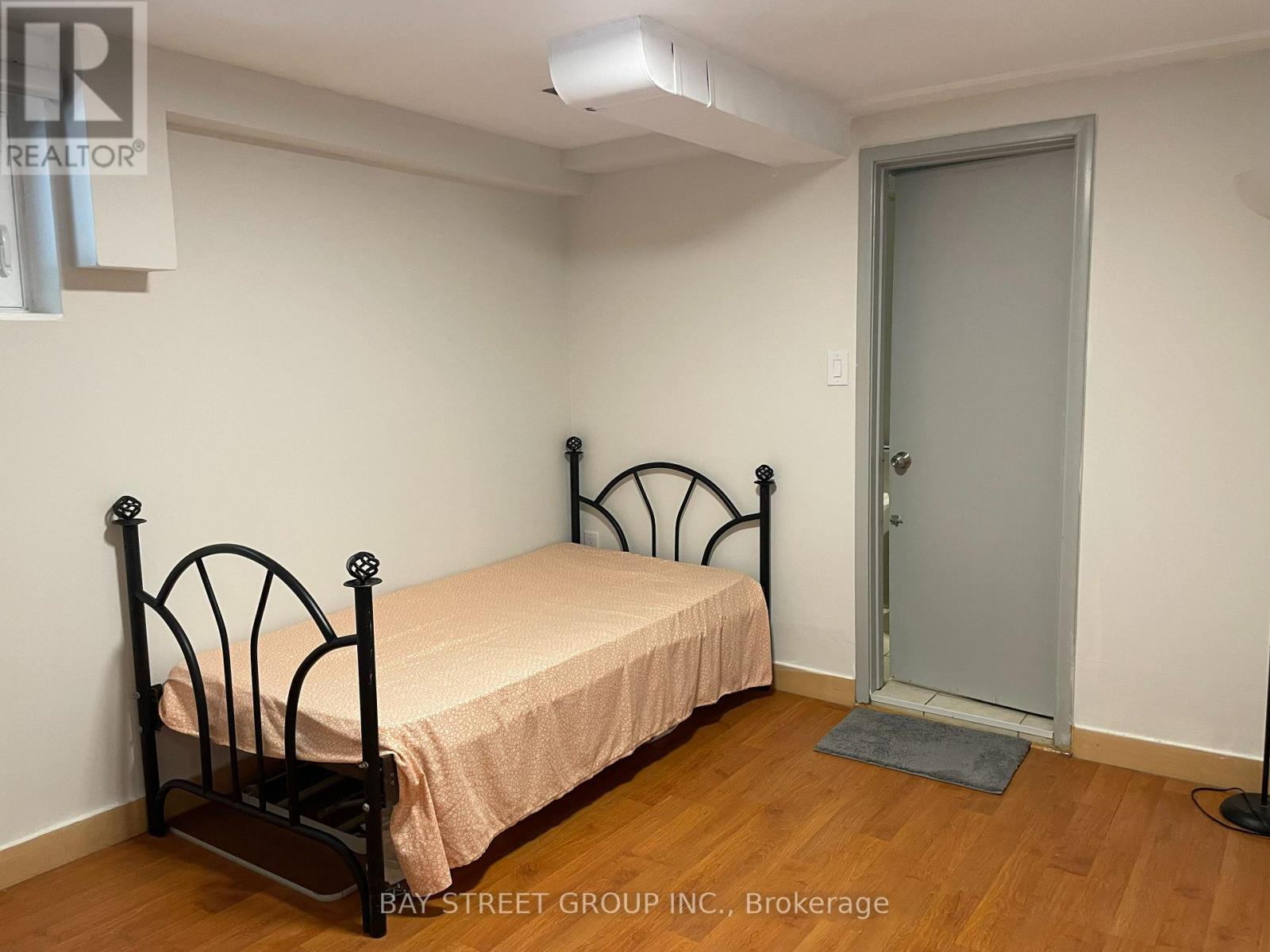 2175 Wiseman Court, Mississauga, Ontario  L5J 1P3 - Photo 18 - W12449872