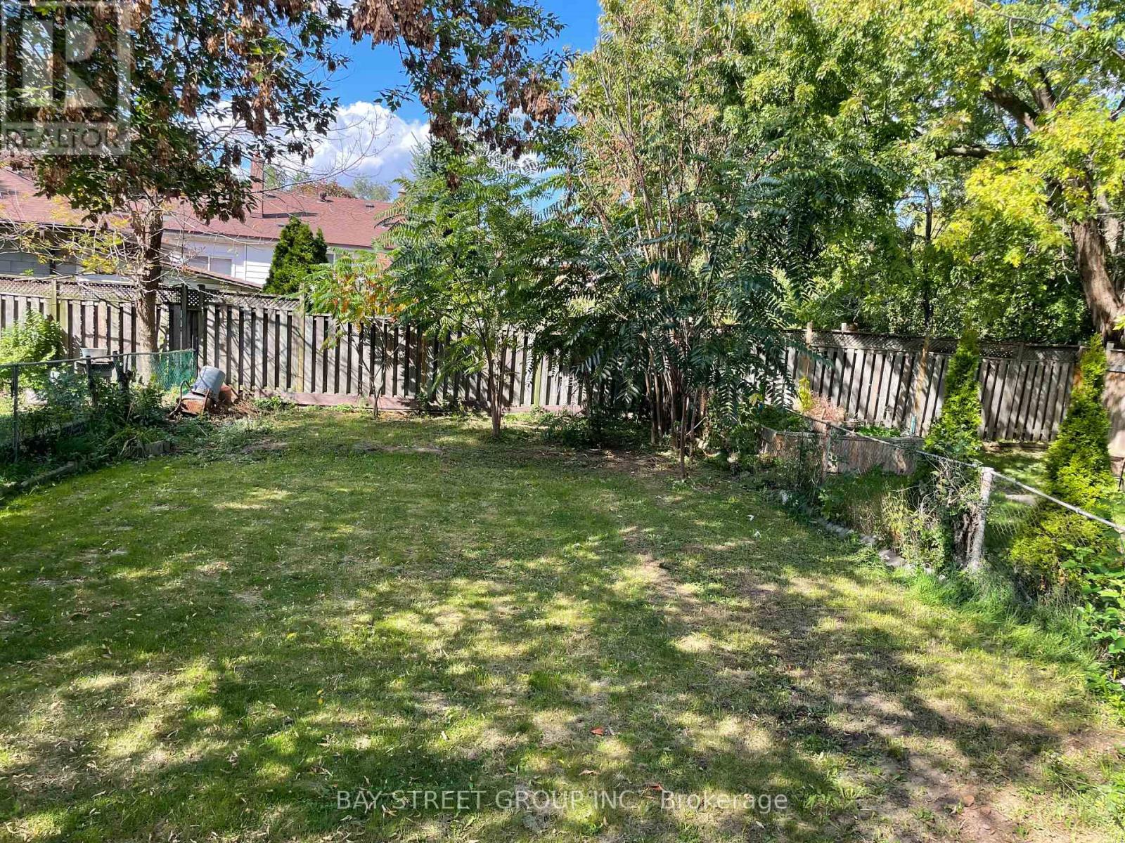 2175 Wiseman Court, Mississauga, Ontario  L5J 1P3 - Photo 23 - W12449872