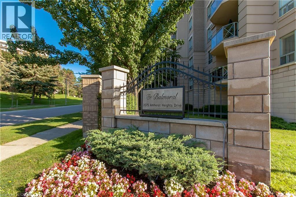 2075 Amherst Heights Drive Unit# 401, Burlington, Ontario  L7P 5B8 - Photo 2 - 40777203