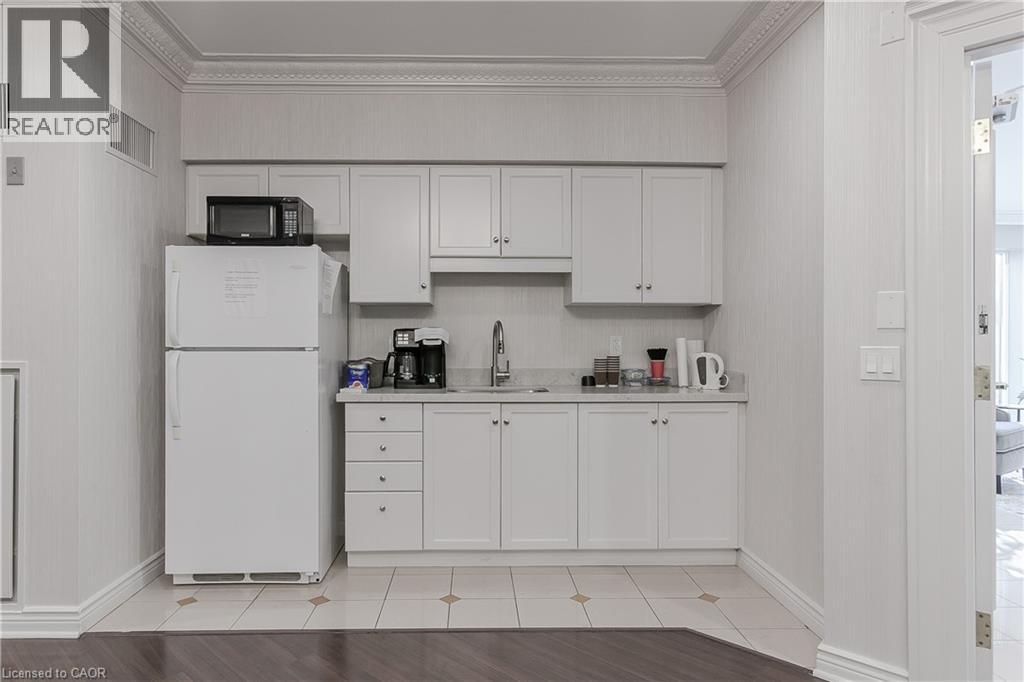 2075 Amherst Heights Drive Unit# 401, Burlington, Ontario  L7P 5B8 - Photo 33 - 40777203