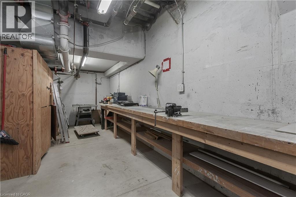 2075 Amherst Heights Drive Unit# 401, Burlington, Ontario  L7P 5B8 - Photo 34 - 40777203
